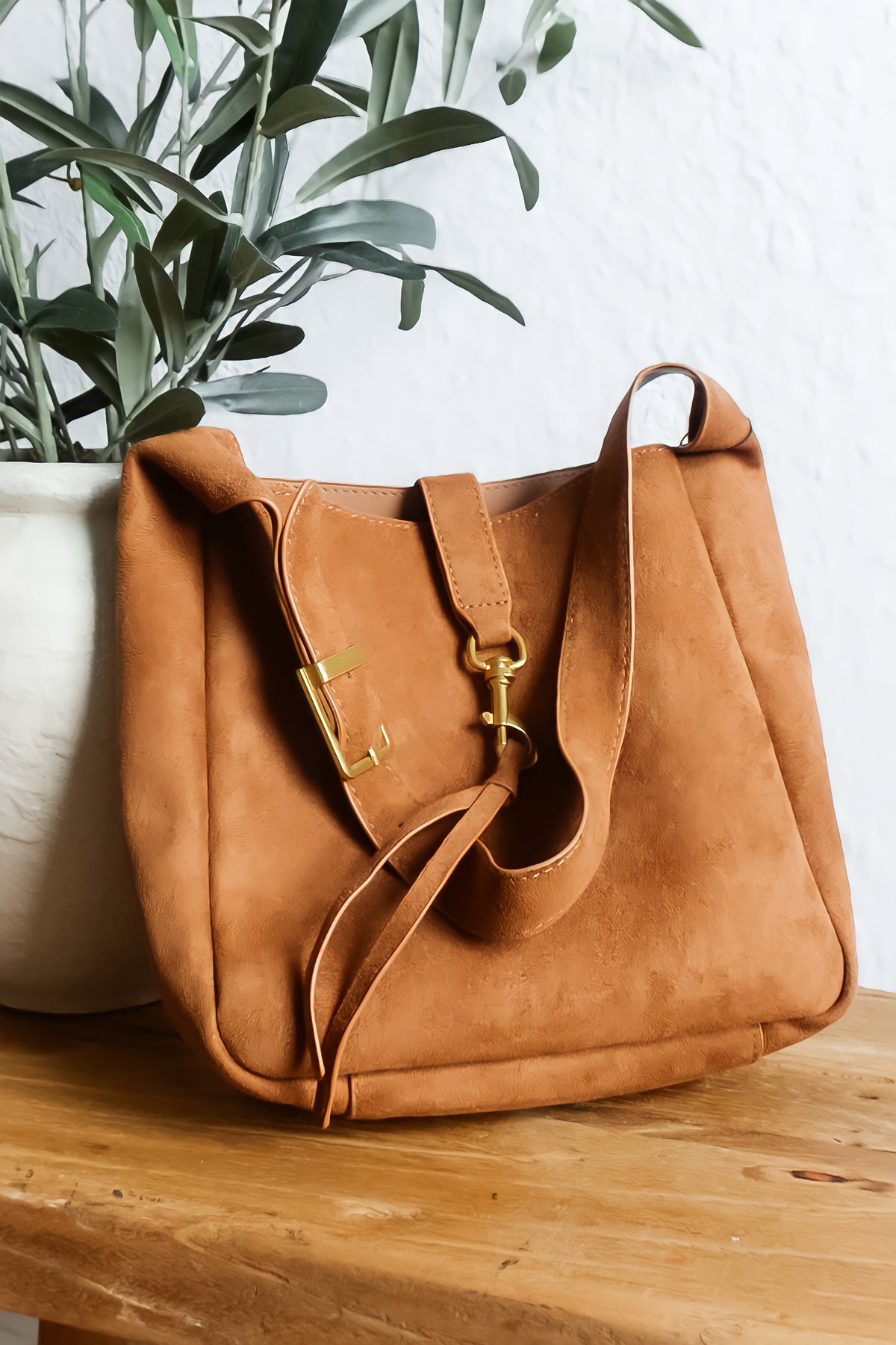 Noa Suede Small Bag - Tan