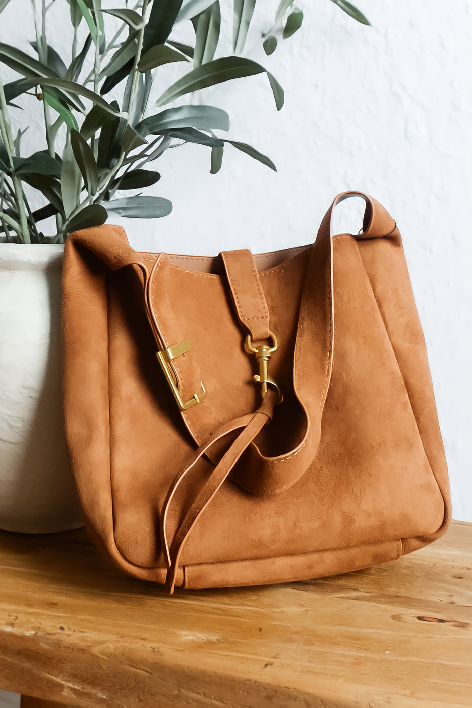Noa Suede Small Bag - Tan
