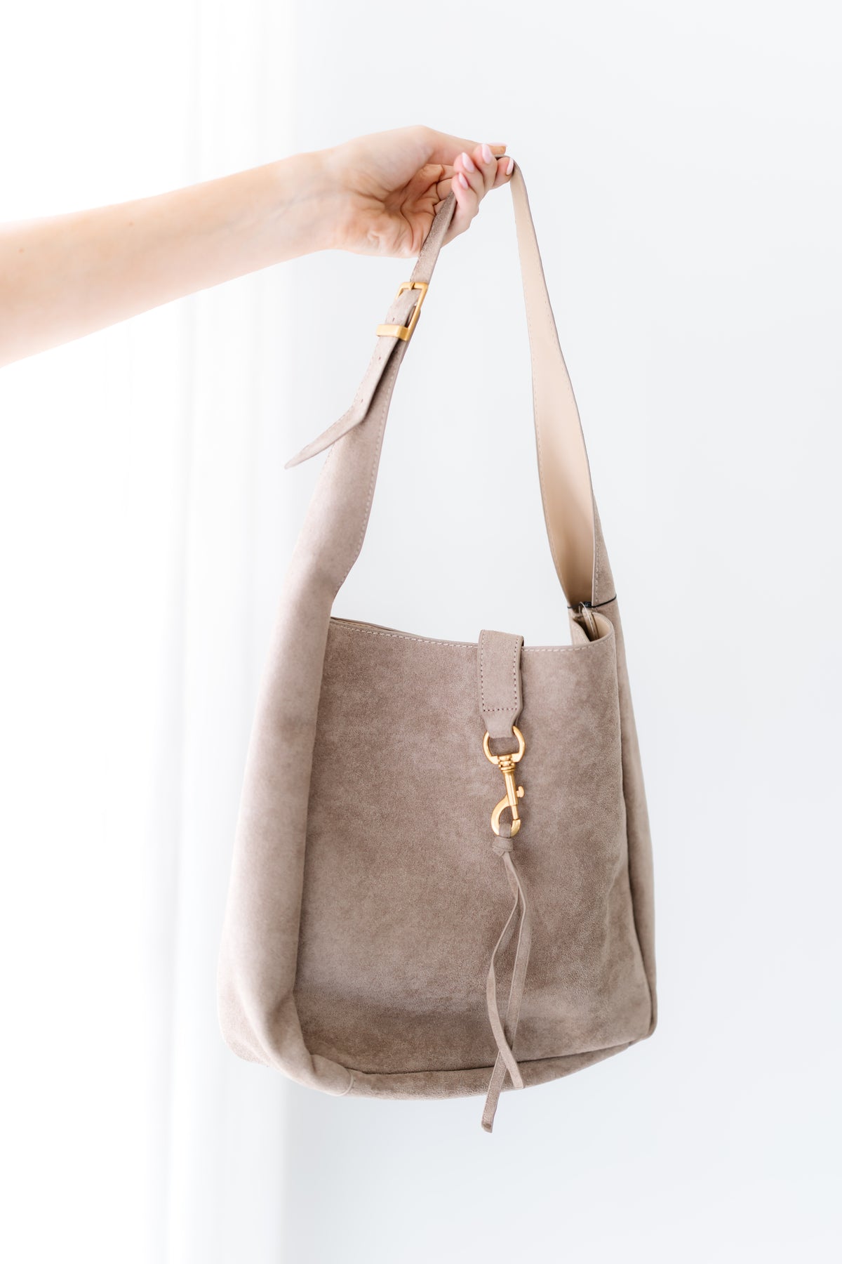 Noa Suede Bag - Taupe