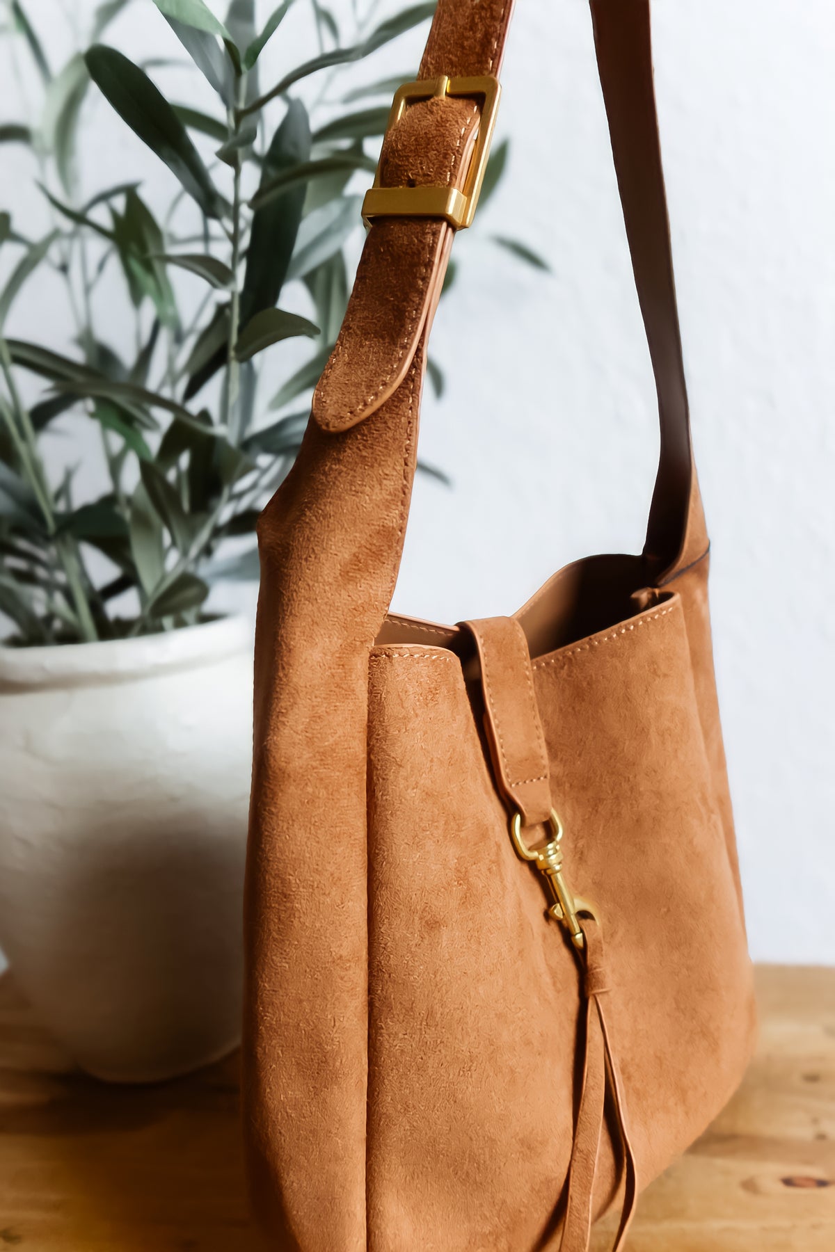 Noa Suede Small Bag - Tan