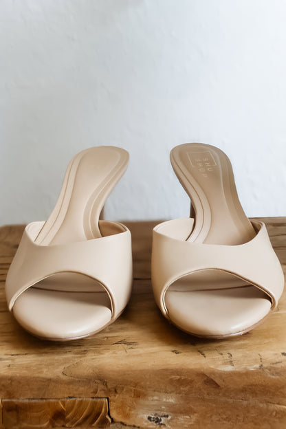 ShuShop: Elaine Heel - Nude