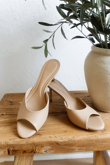 ShuShop: Elaine Heel - Nude