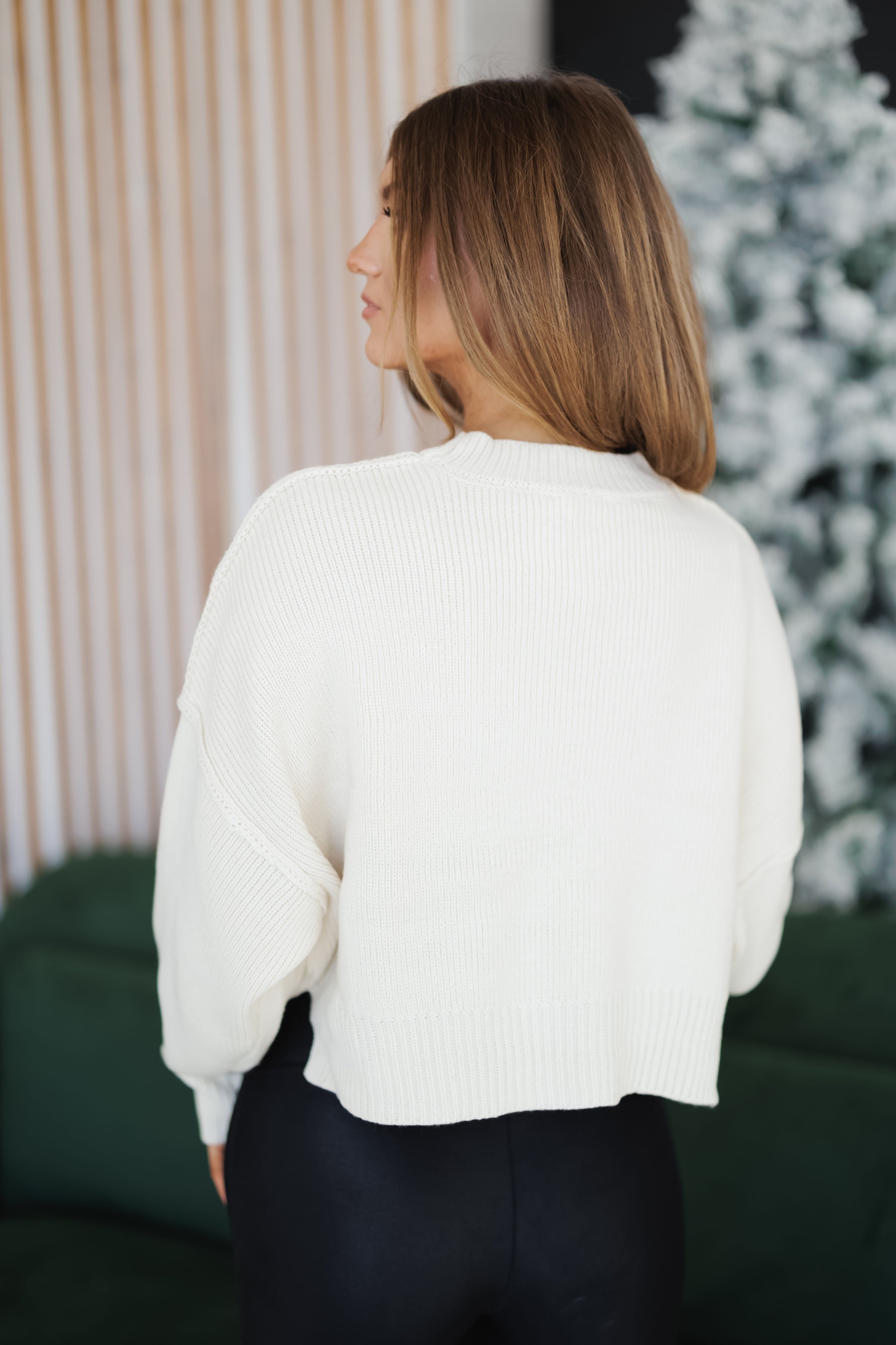 Tundra Cropped Sweater-Cream