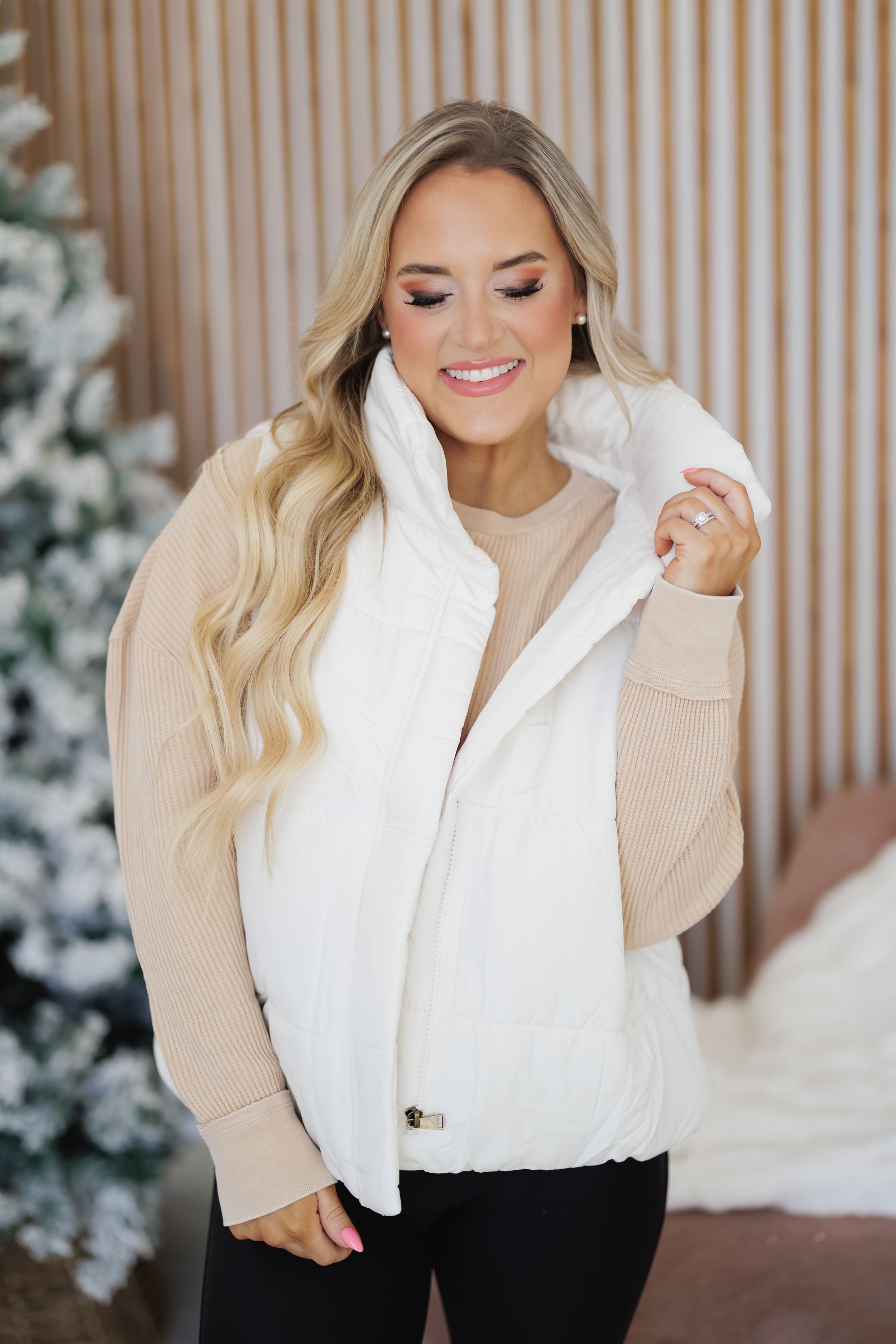 Winter Glow Puffer Vest-Ivory