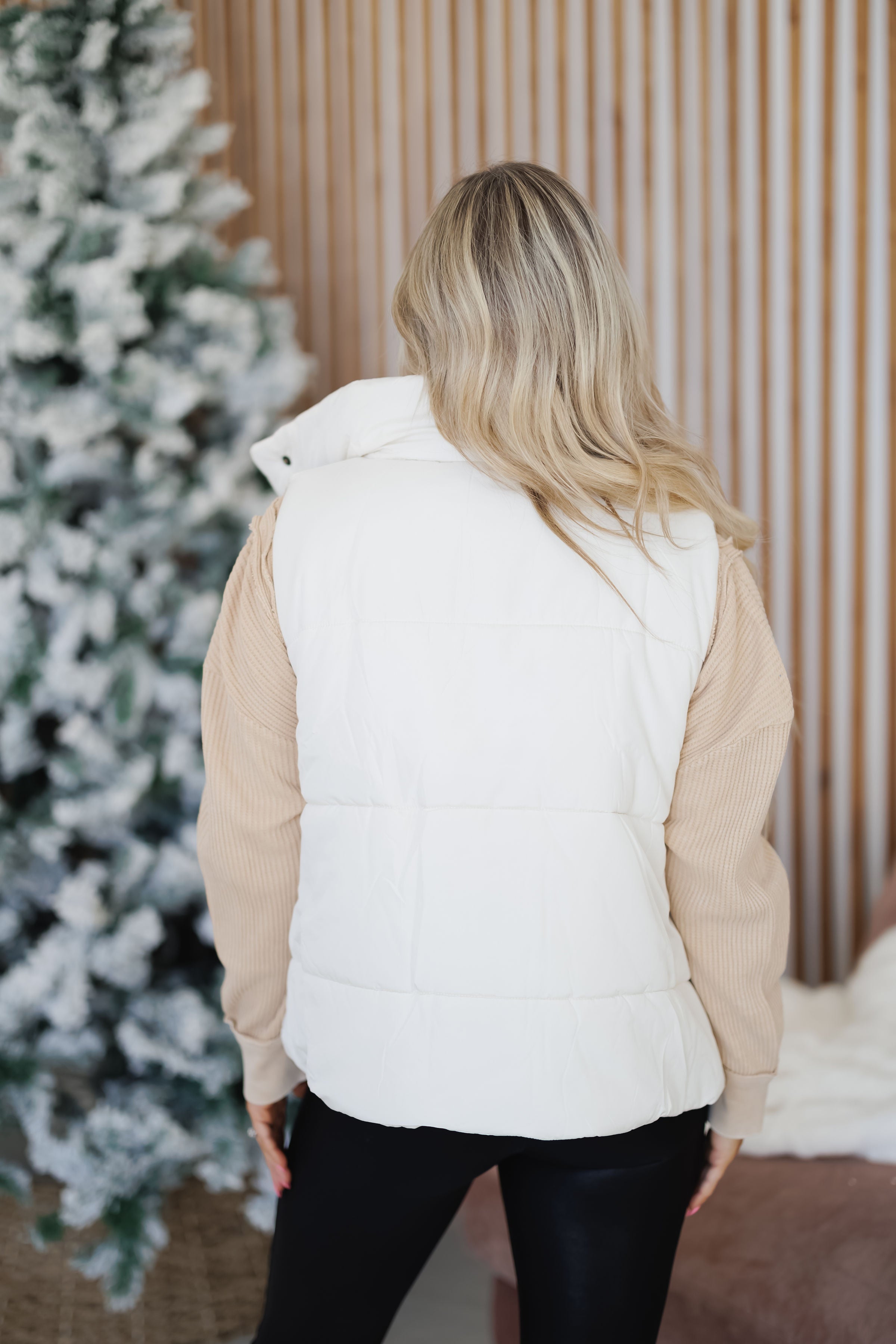 Winter Glow Puffer Vest-Ivory