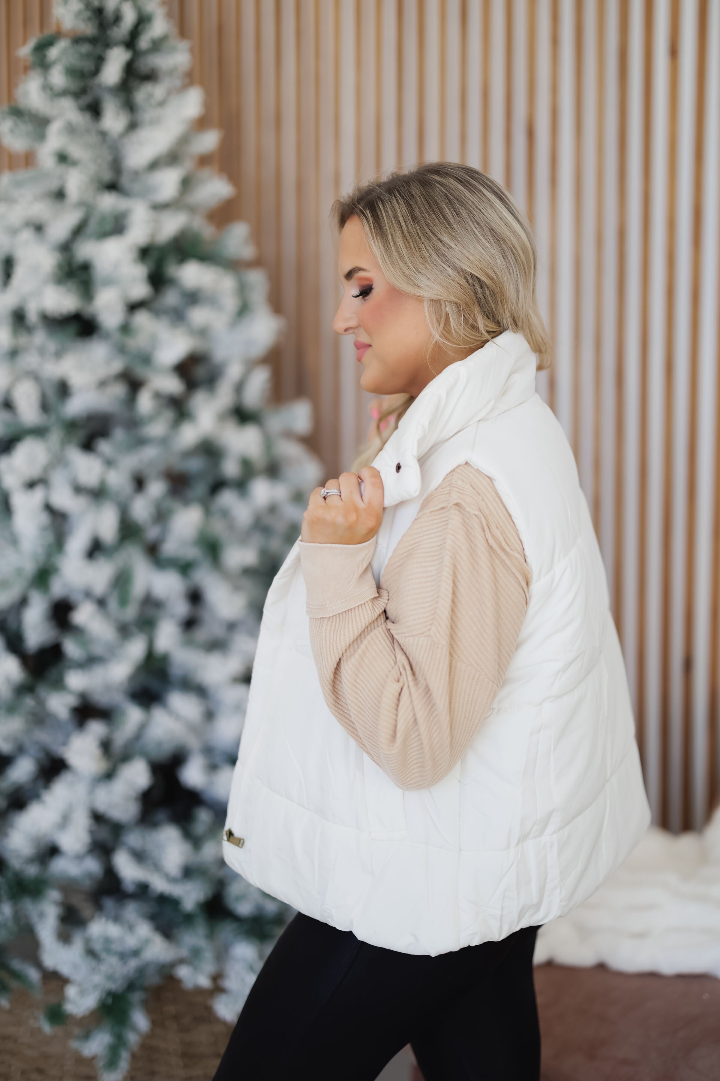 Winter Glow Puffer Vest-Ivory