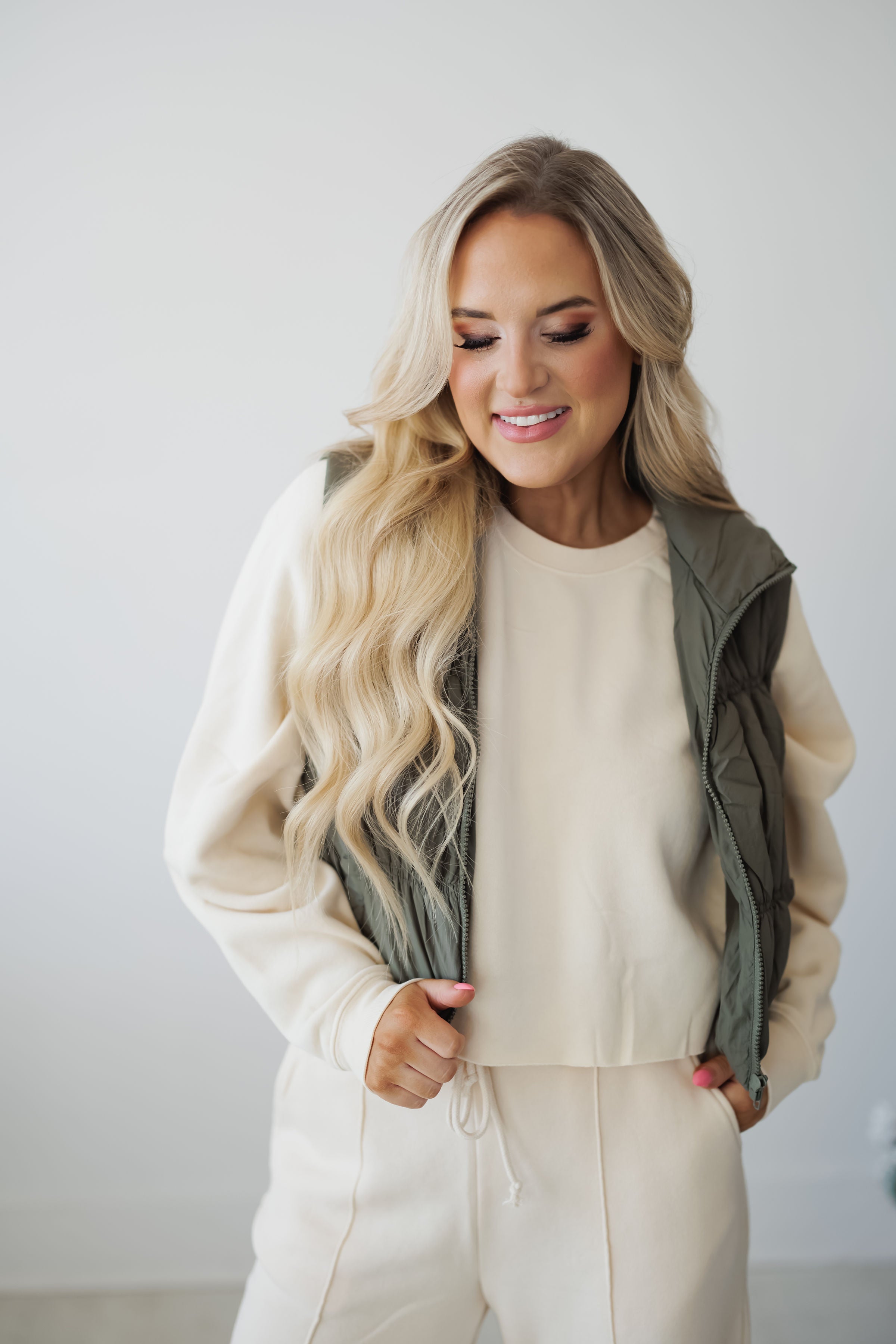 Bridgette Cropped Puffer Vest-Olive