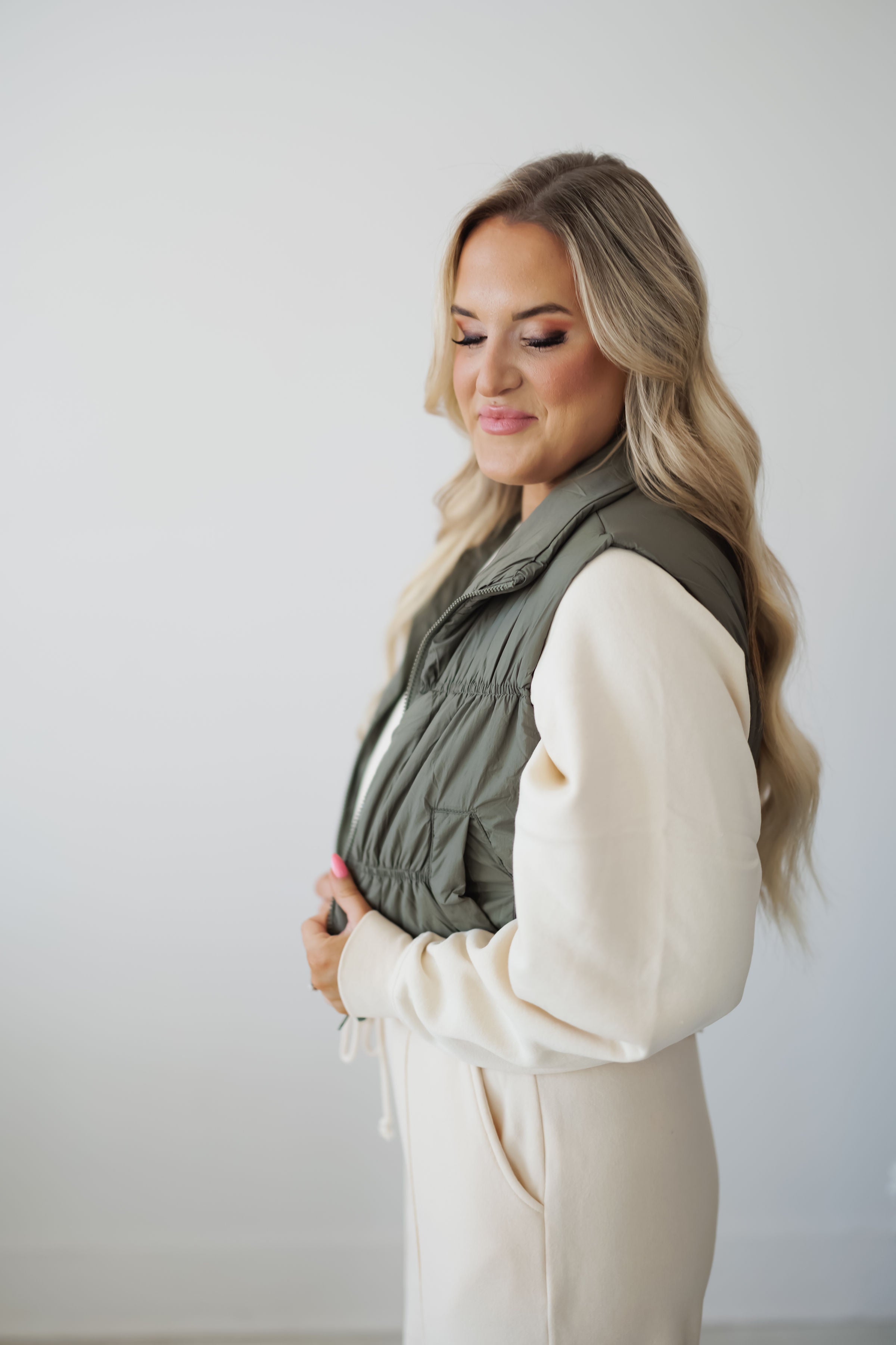 Bridgette Cropped Puffer Vest-Olive