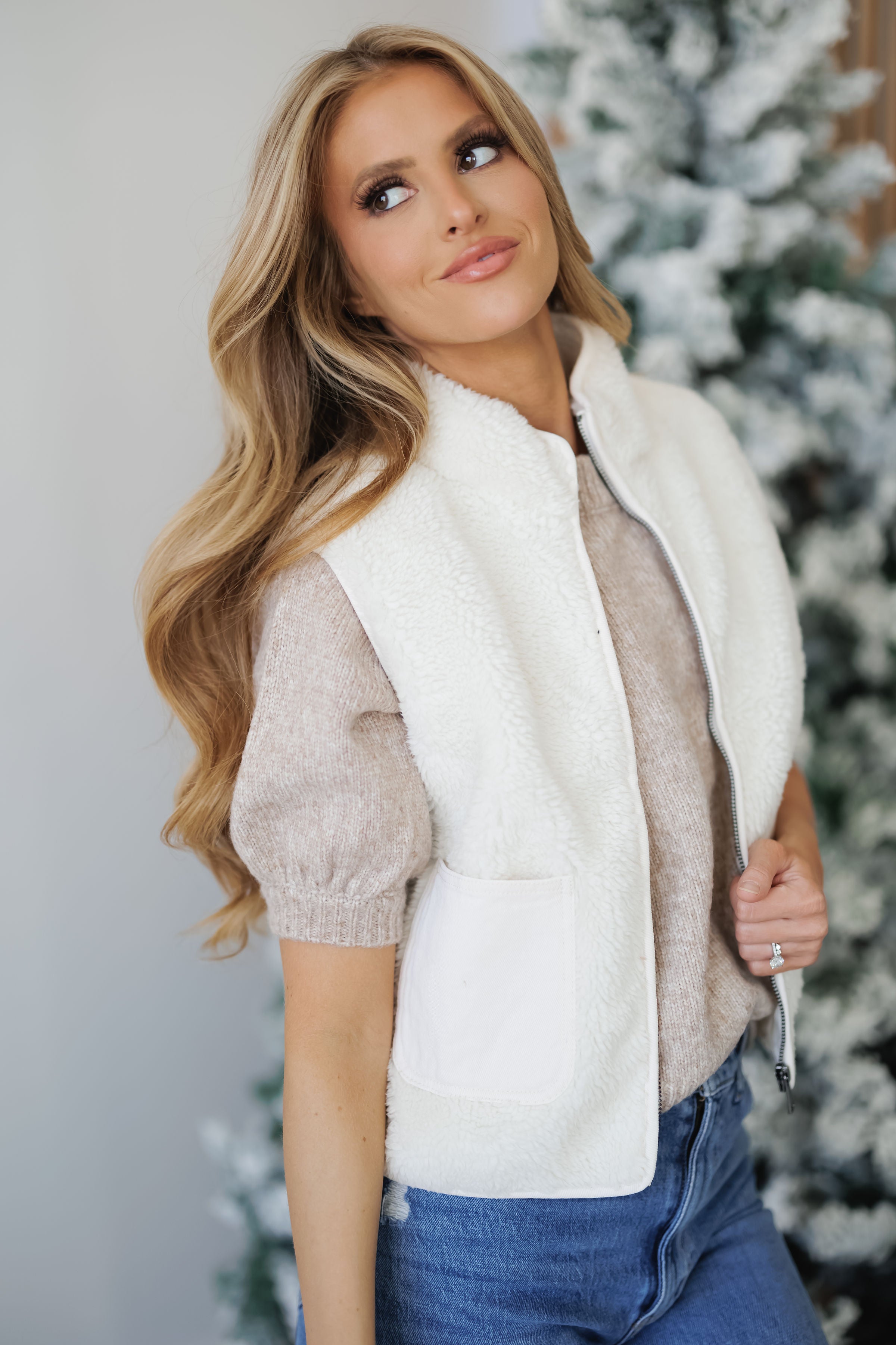 Noel Cozy Vest- Ecru