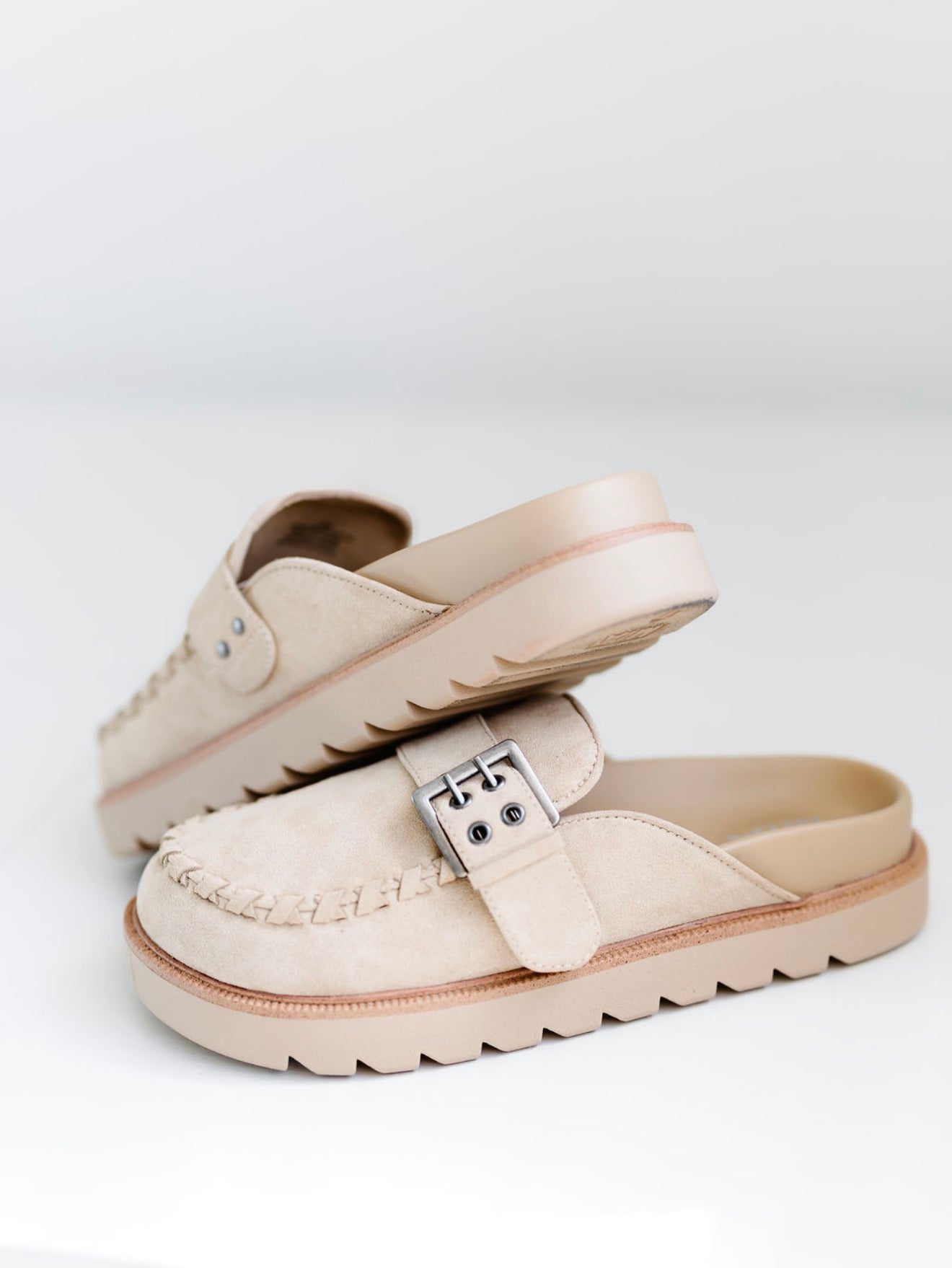 MIA: Zaina Mule - Sand