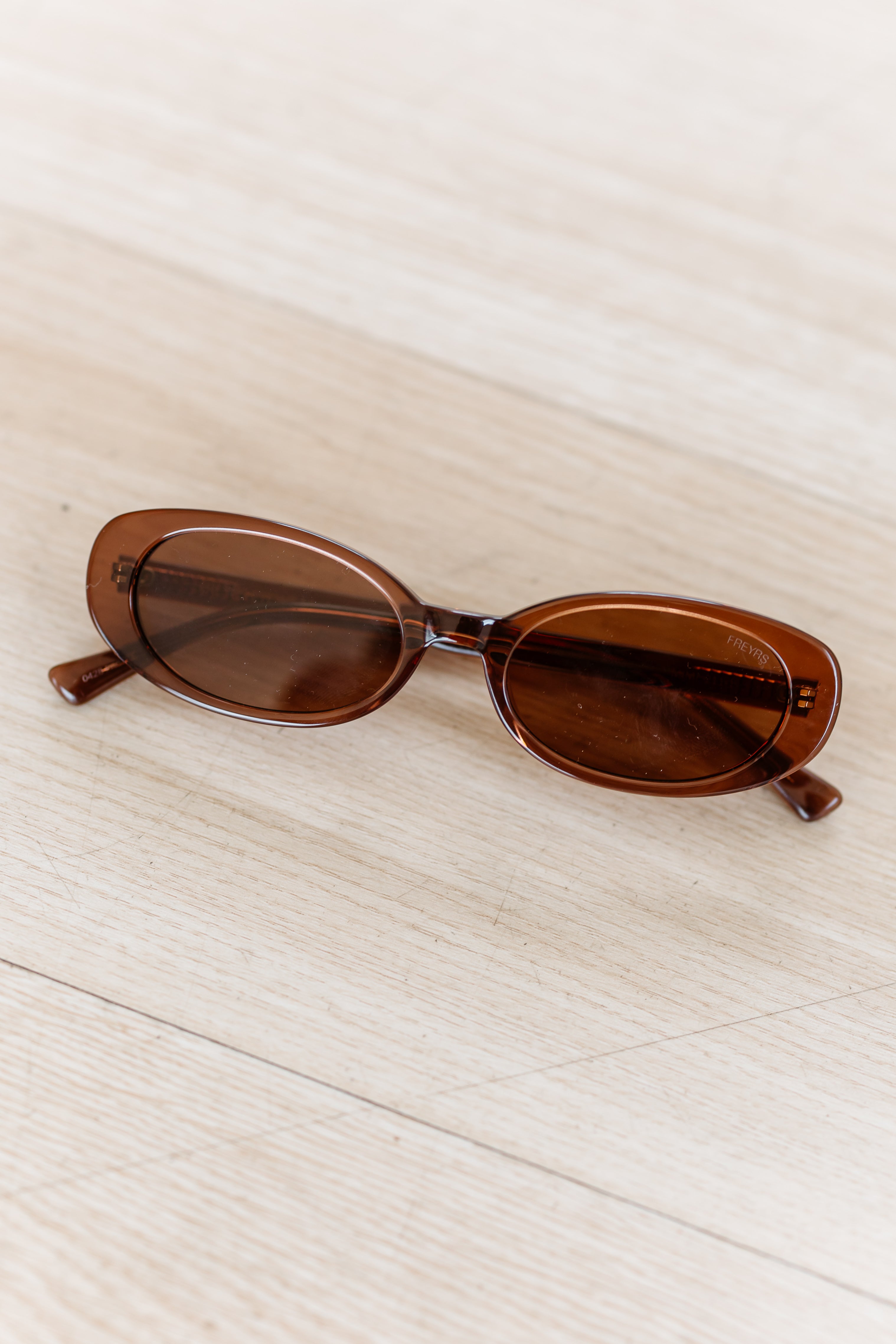 FREYRS: Mimi Acetate Oval Sunglasses