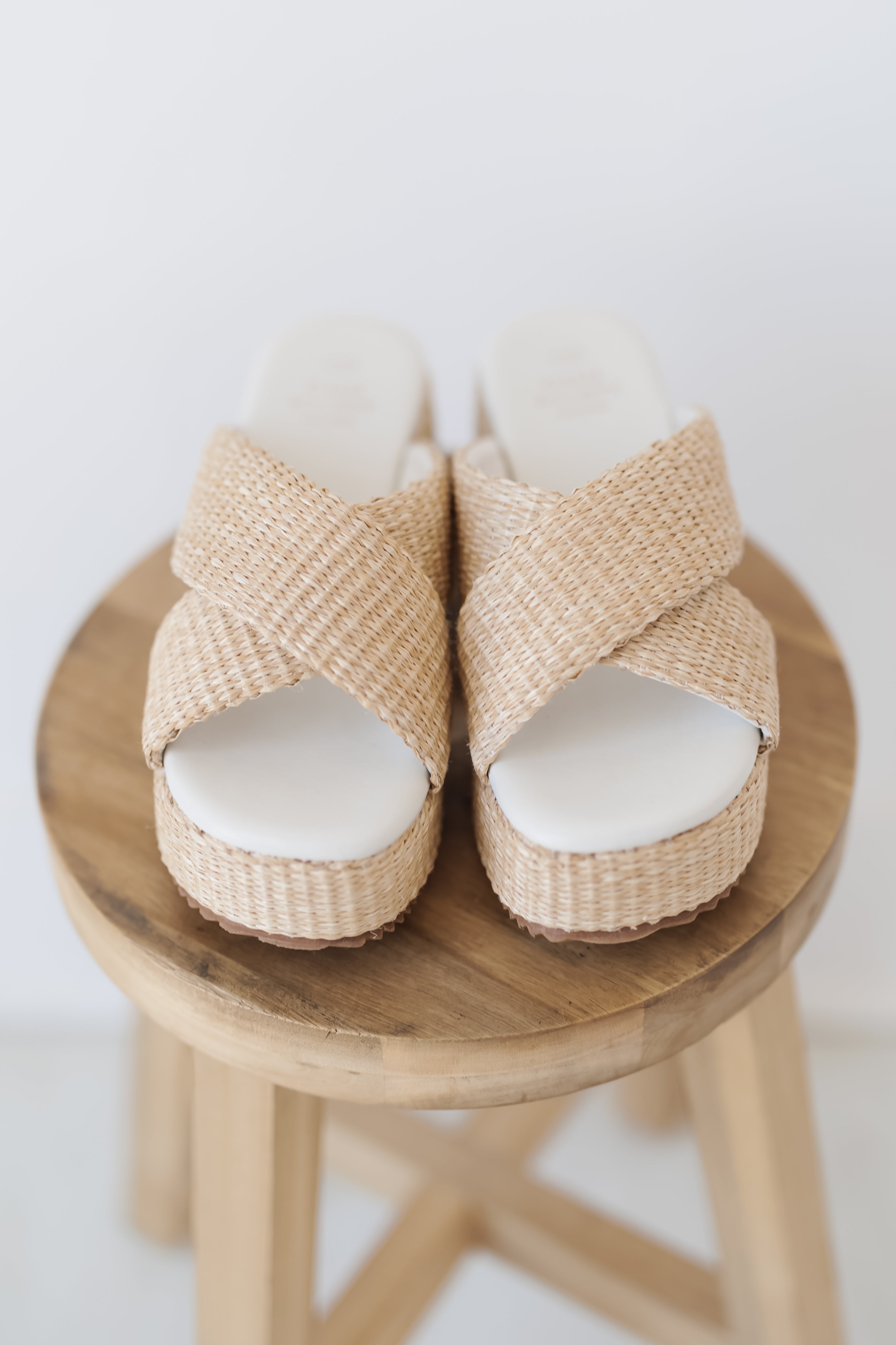 Oasis Society:  Fresno Platform Sandal - Natural