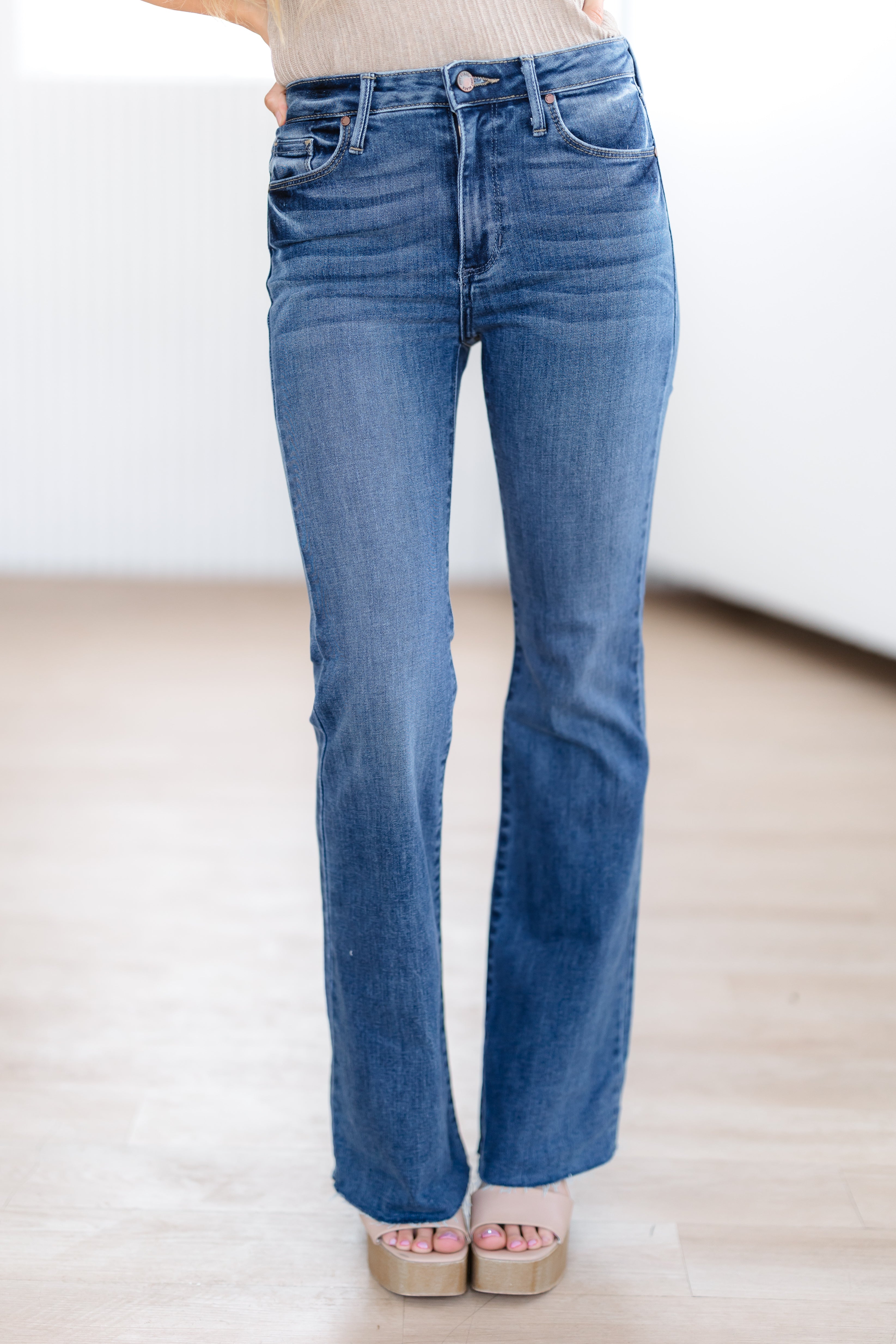 Andrew HR Scissor Cut Flare Jeans - Medium Wash