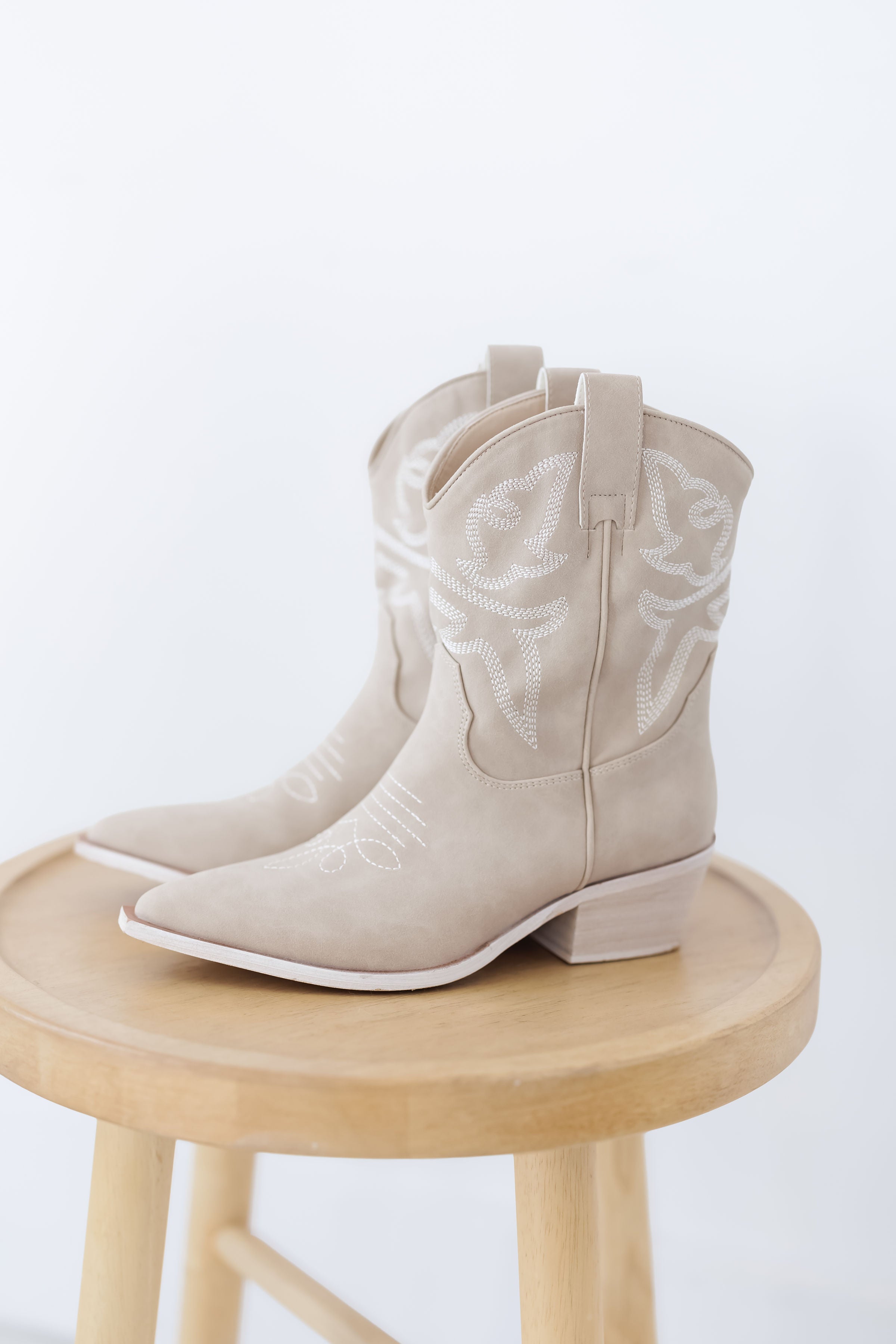 Mi.iM: Claire Boots - Beige