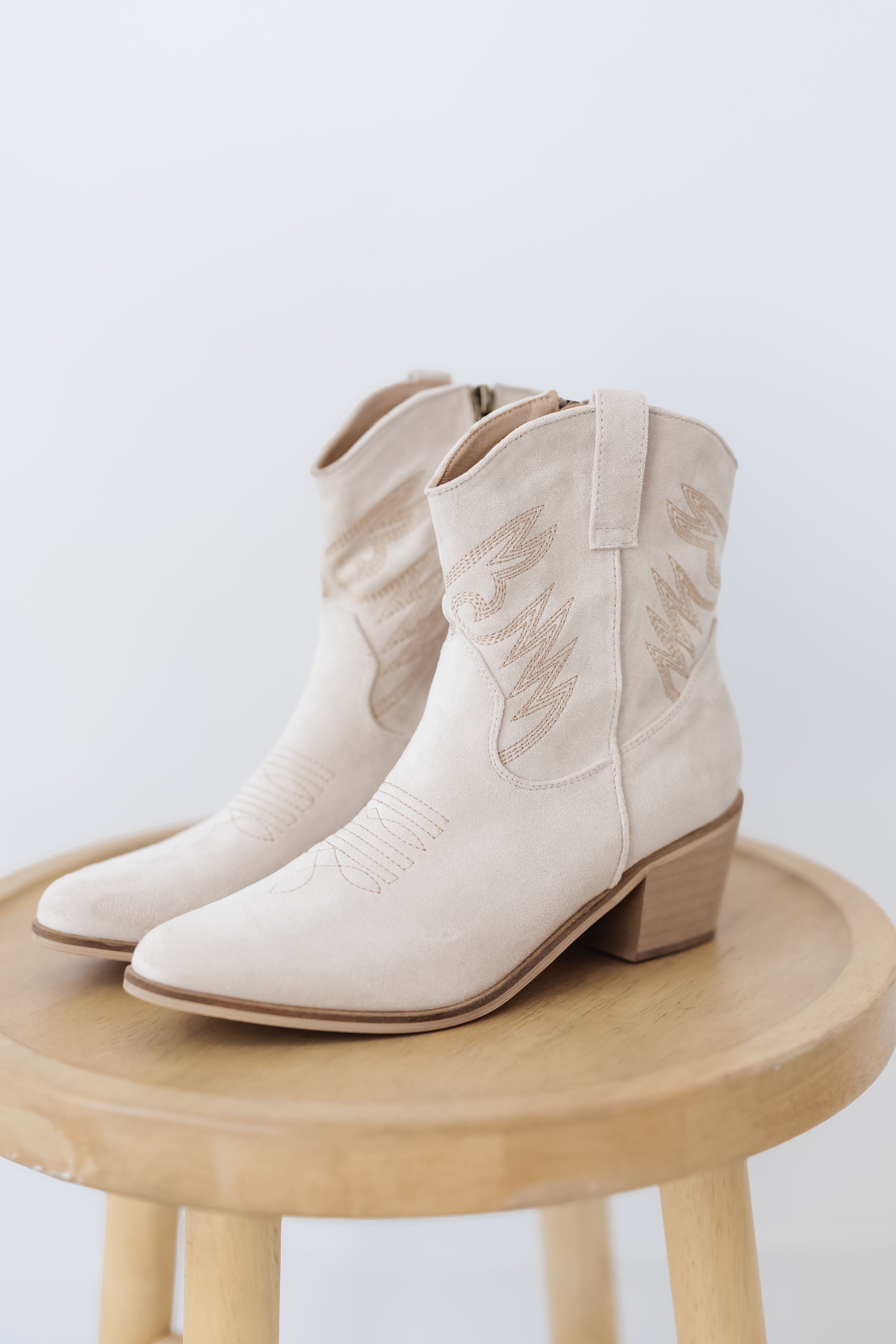 Mi.iM: Casey Boots - Beige