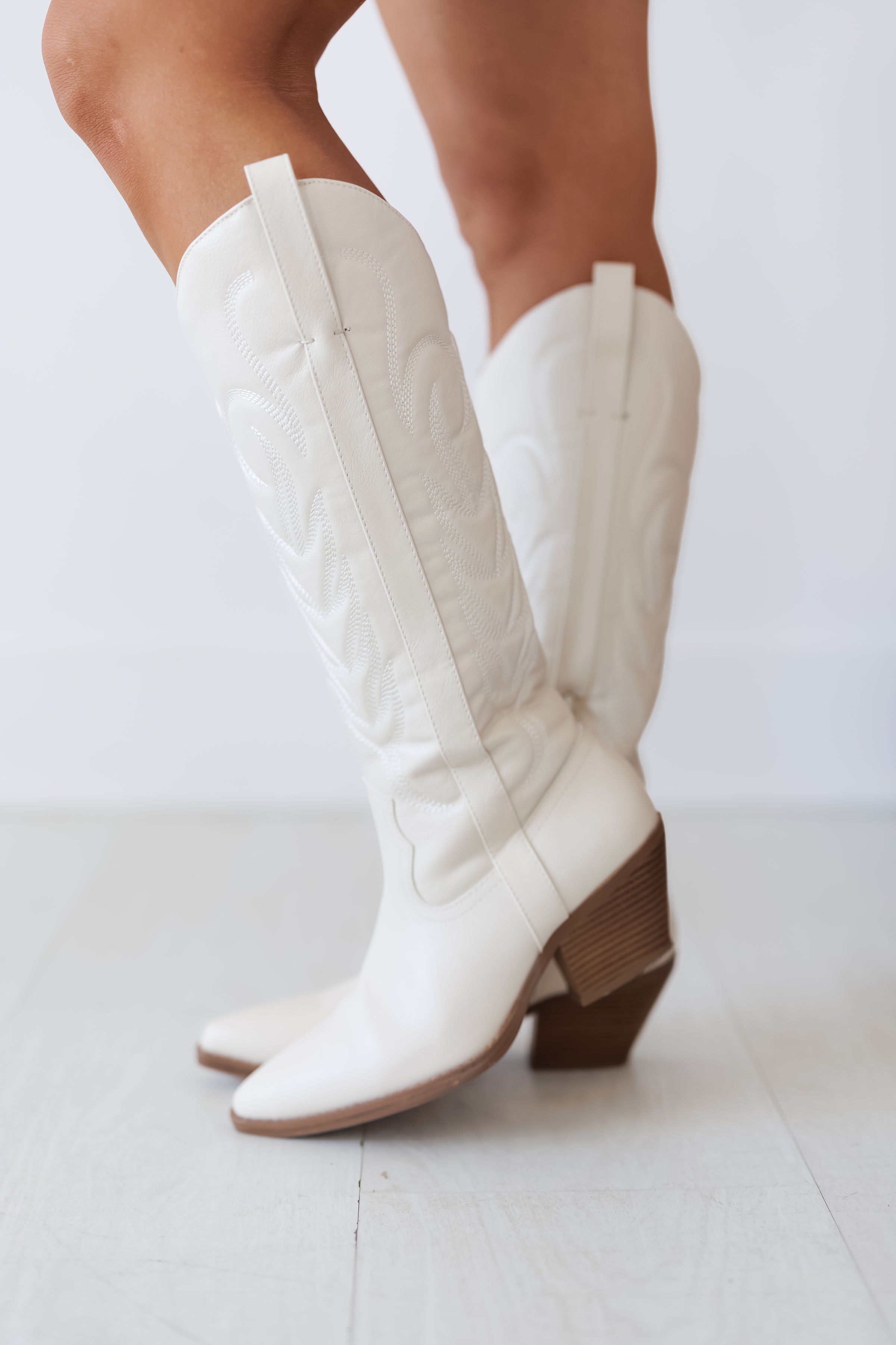 Matisse: Dixie Boot - White