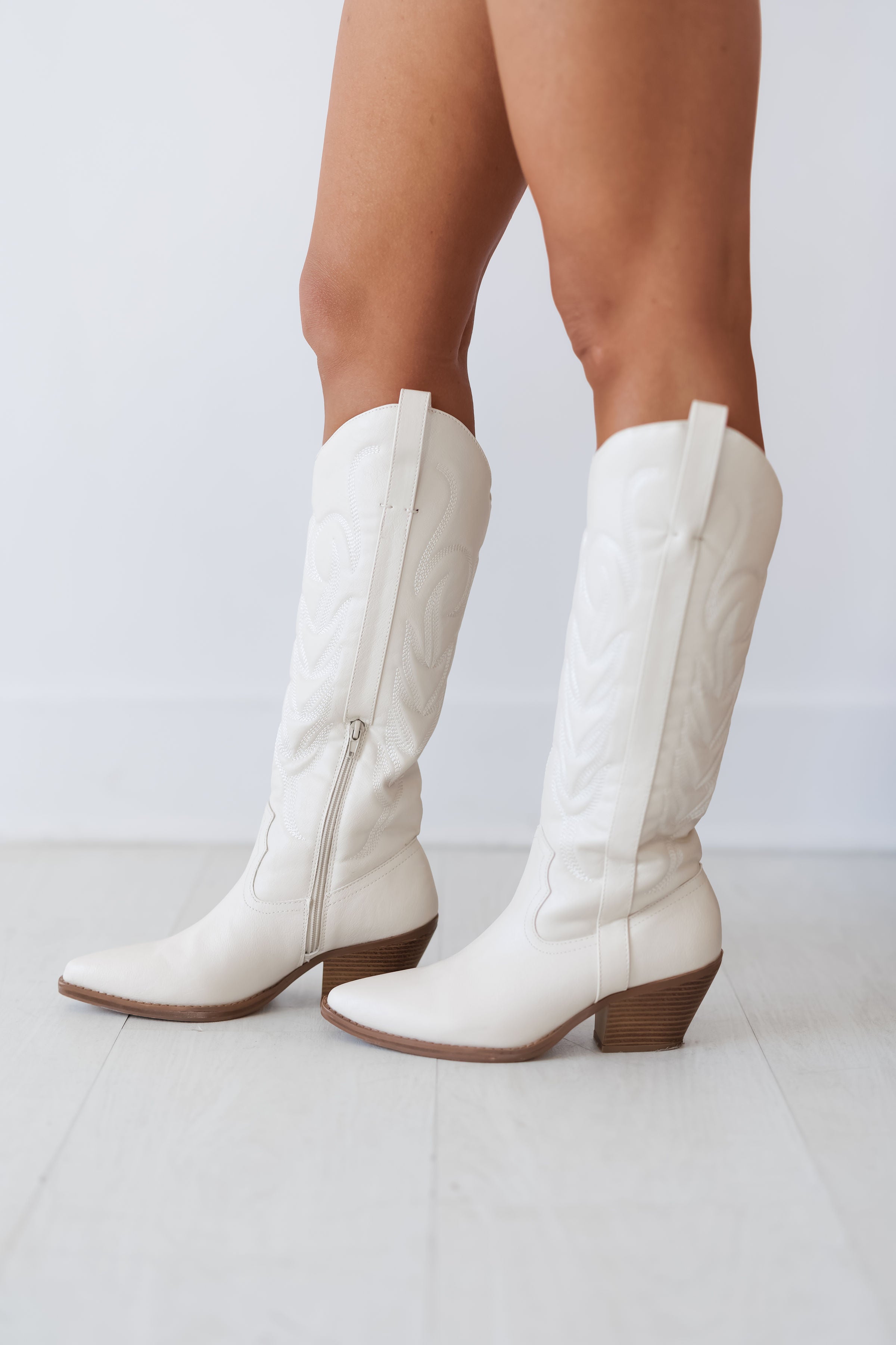 Matisse: Dixie Boot - White