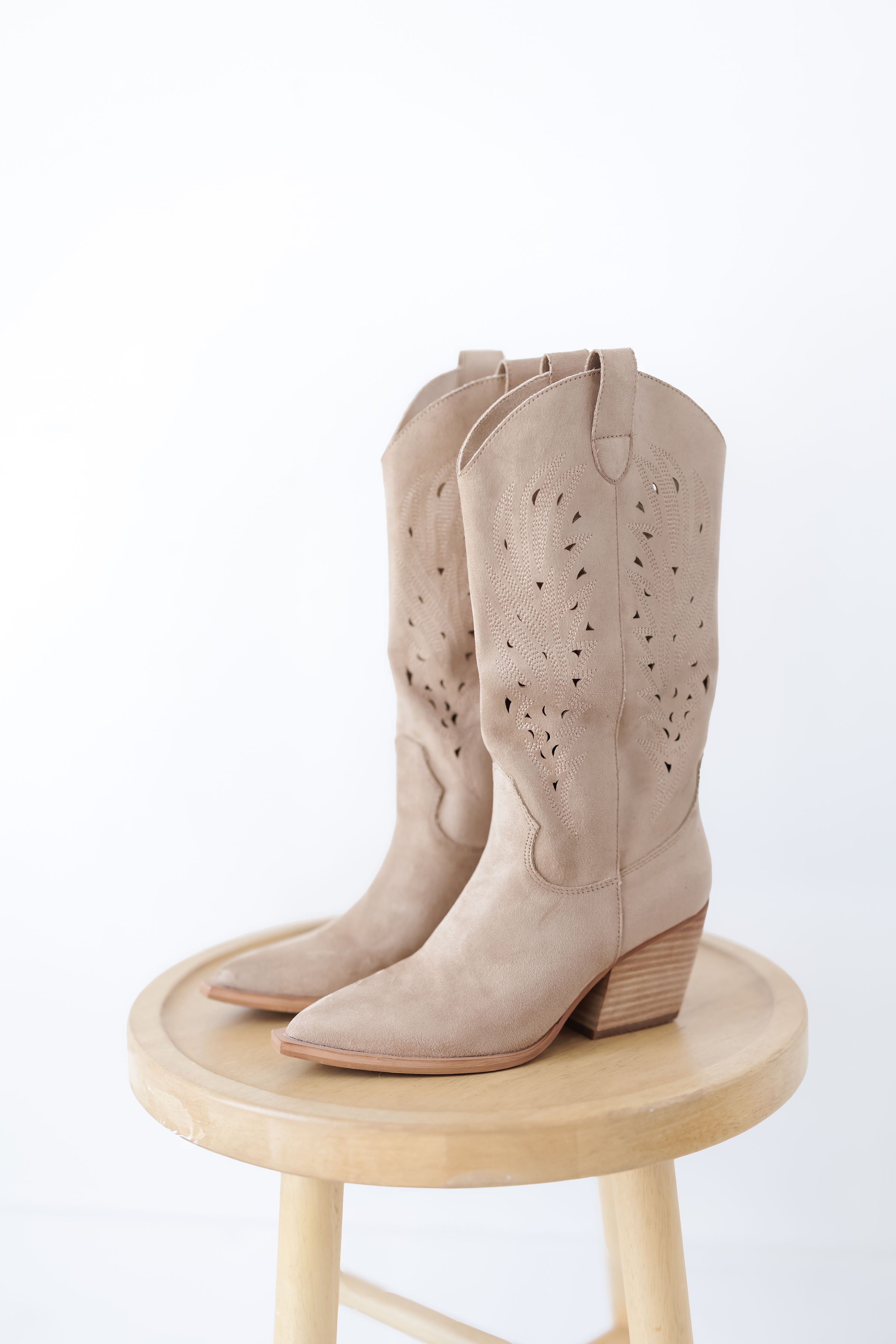 Mi.iM: Olivia Western Boots - Beige