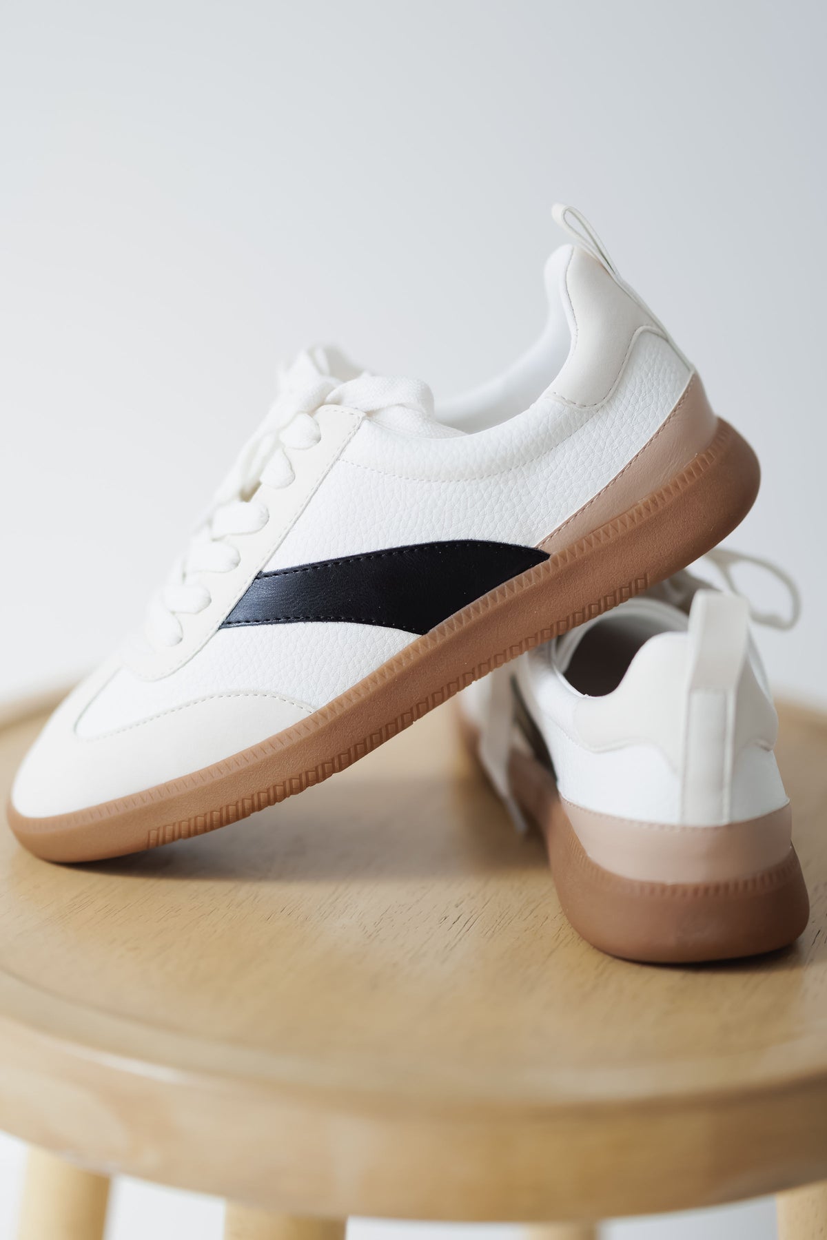 Matisse: Wylder Sneaker - White/Multi - FINAL SALE