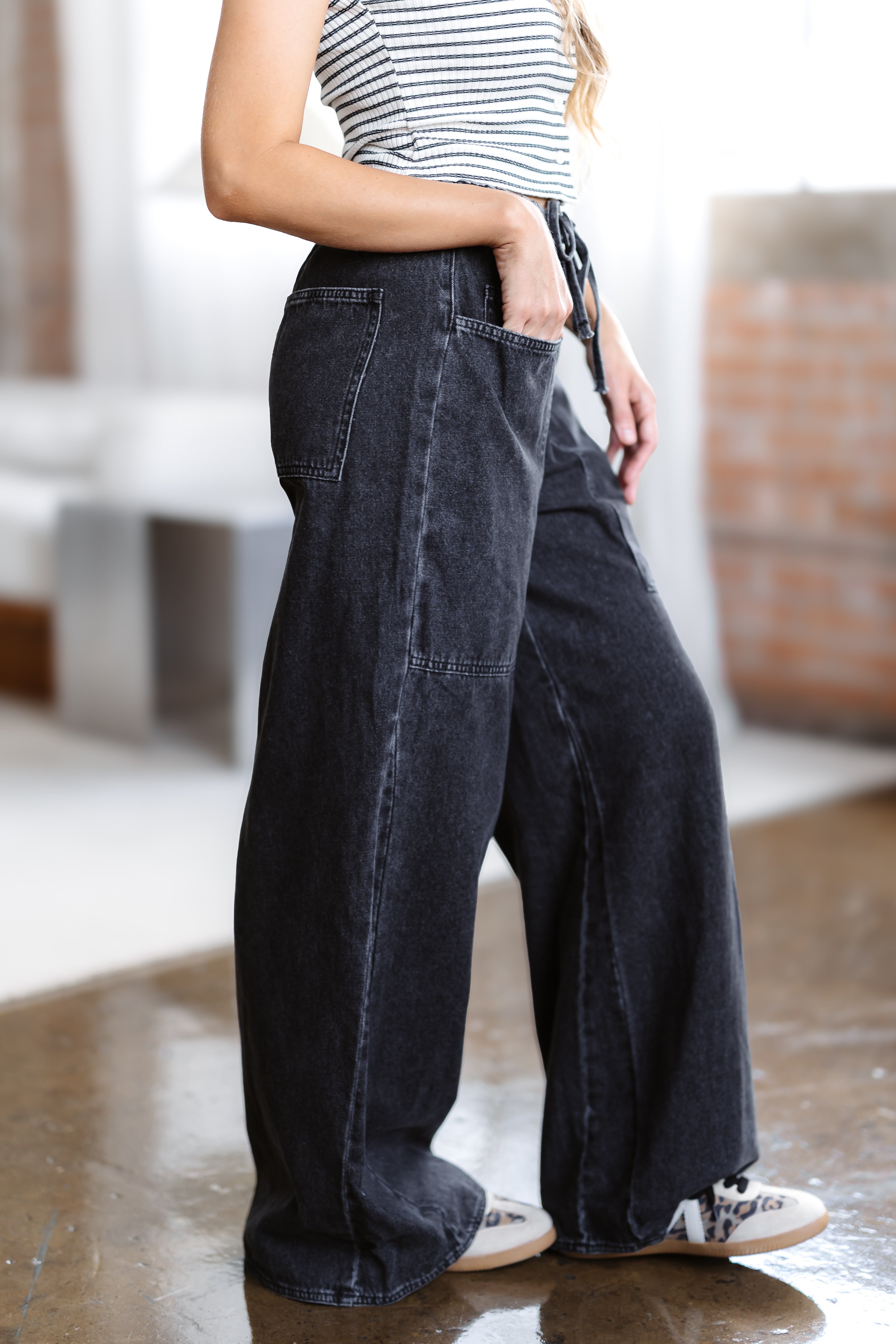 Tyler Oversized Wide Leg Jeans - Vintage Black