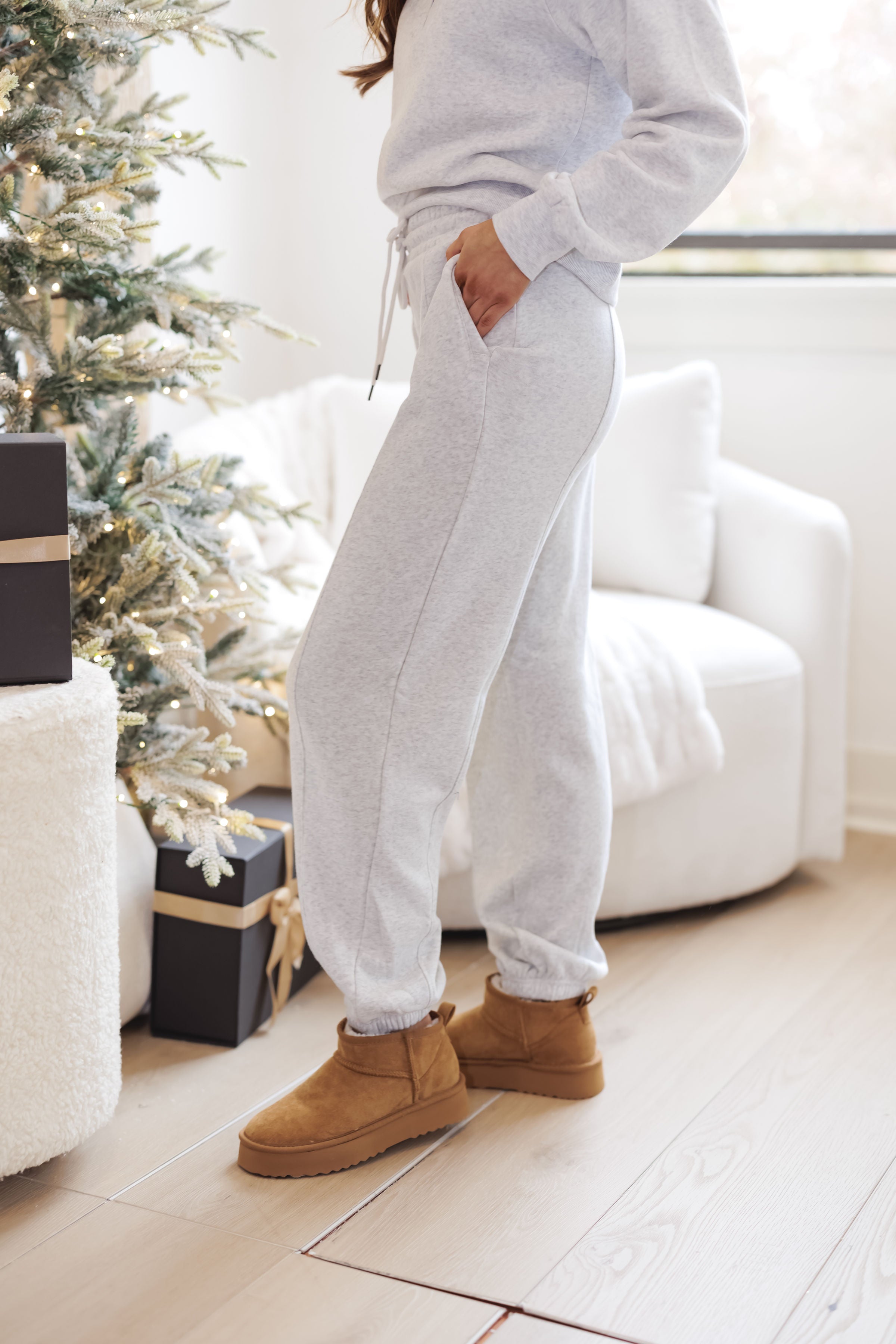 Snowy Whisper Pants - Grey