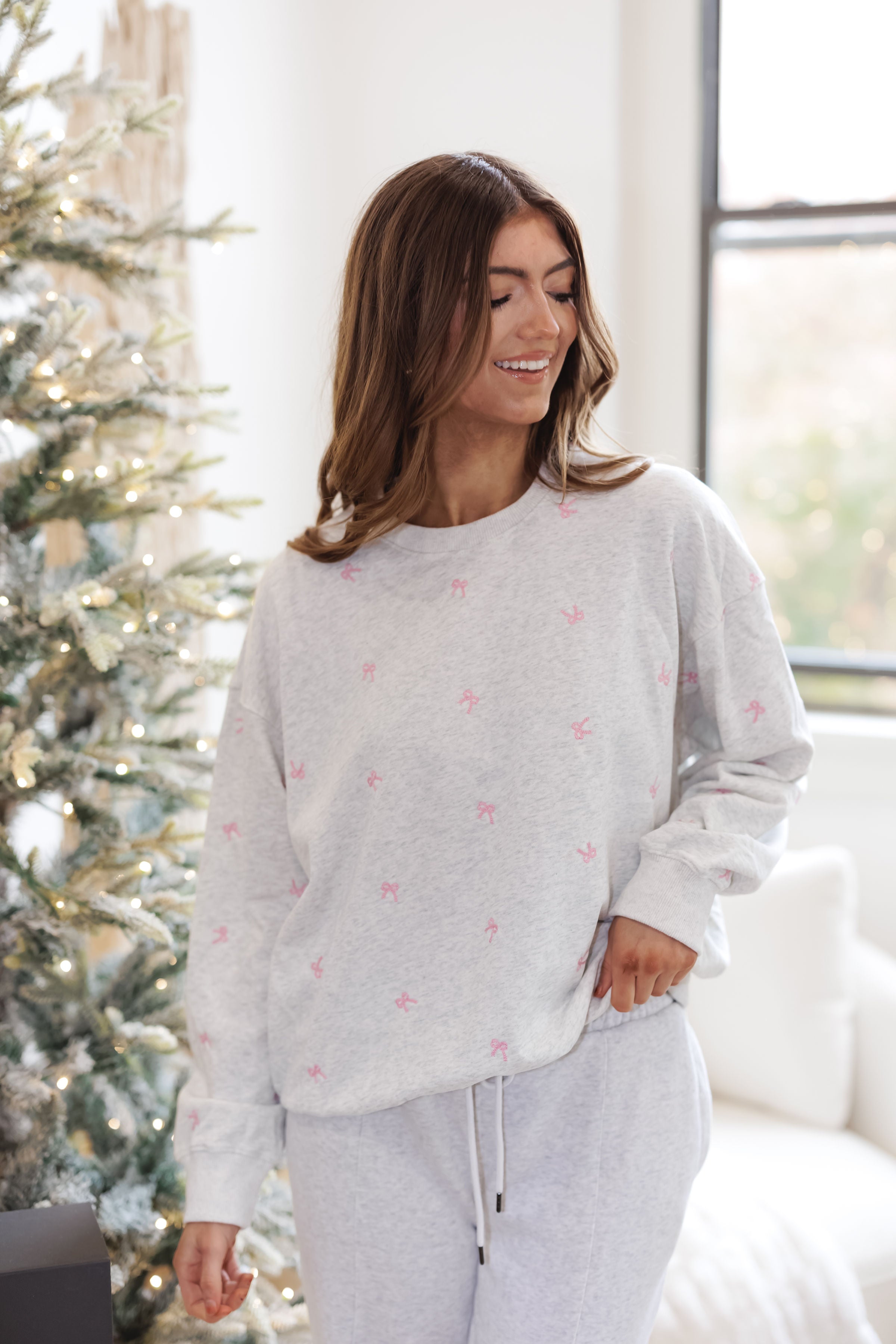 Tie A Ribbon Sweatshirt -Grey/Pink