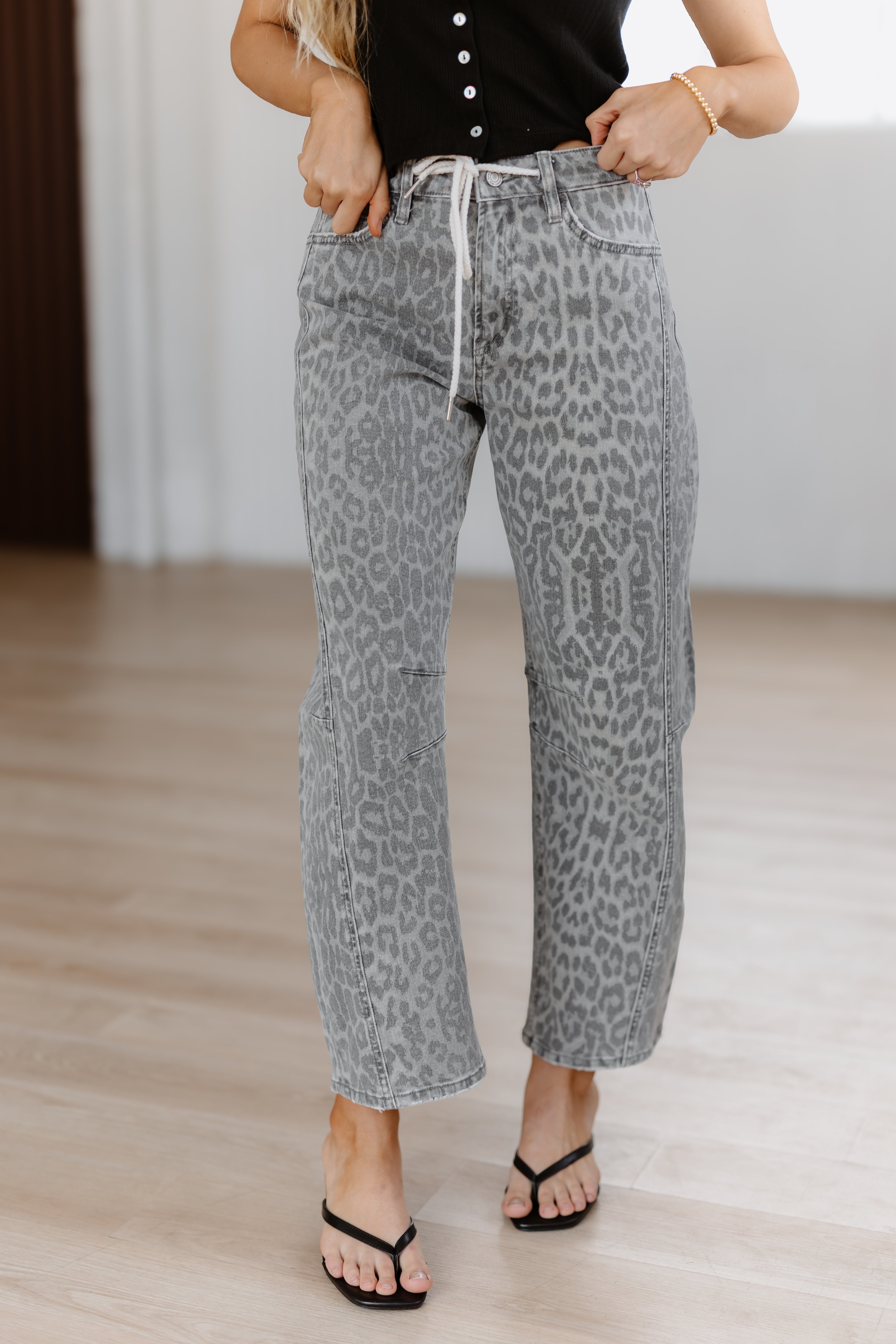 Austin High Rise Leopard Barrel Jeans