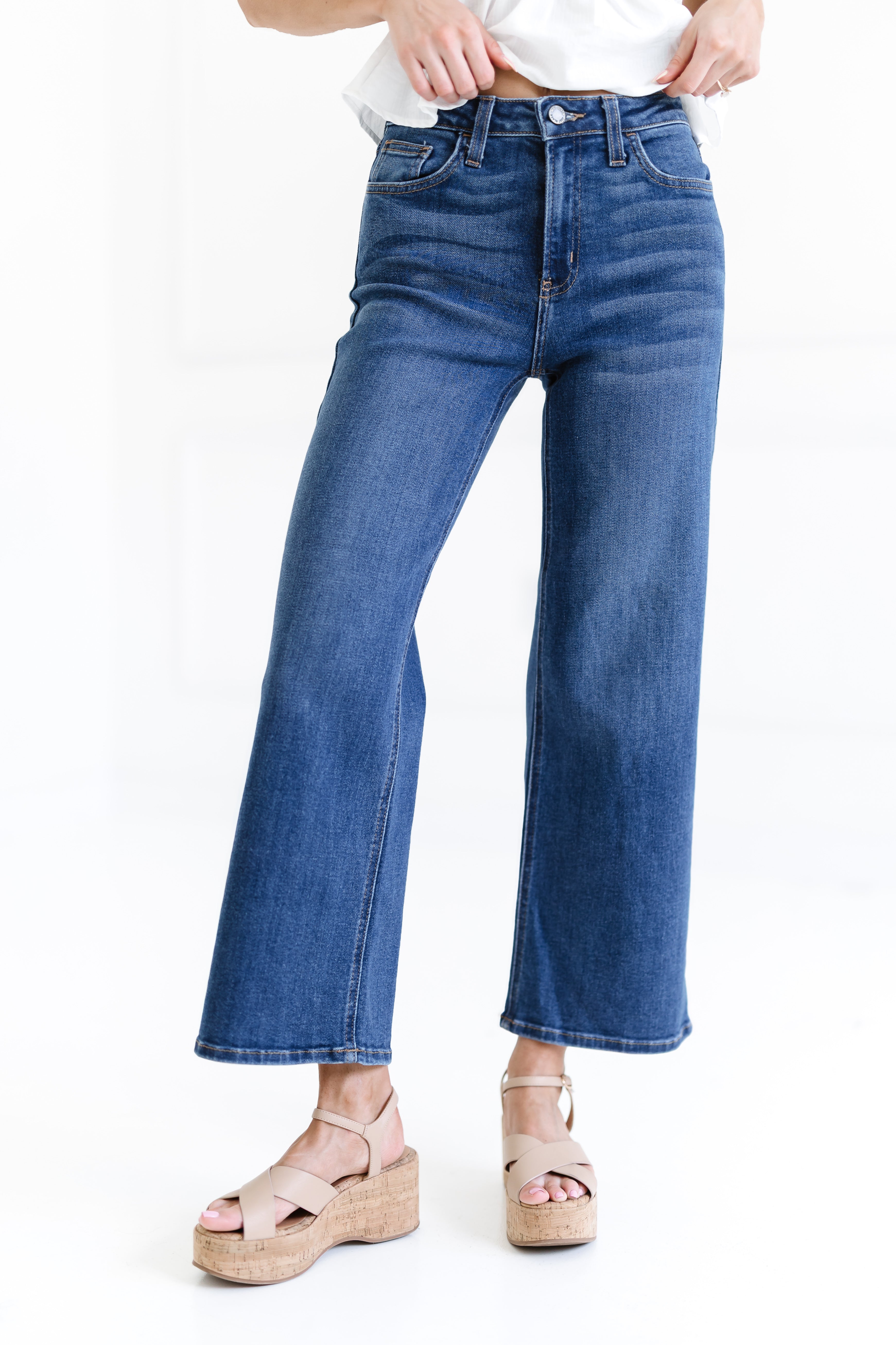 Chase HR Wide Leg Jeans