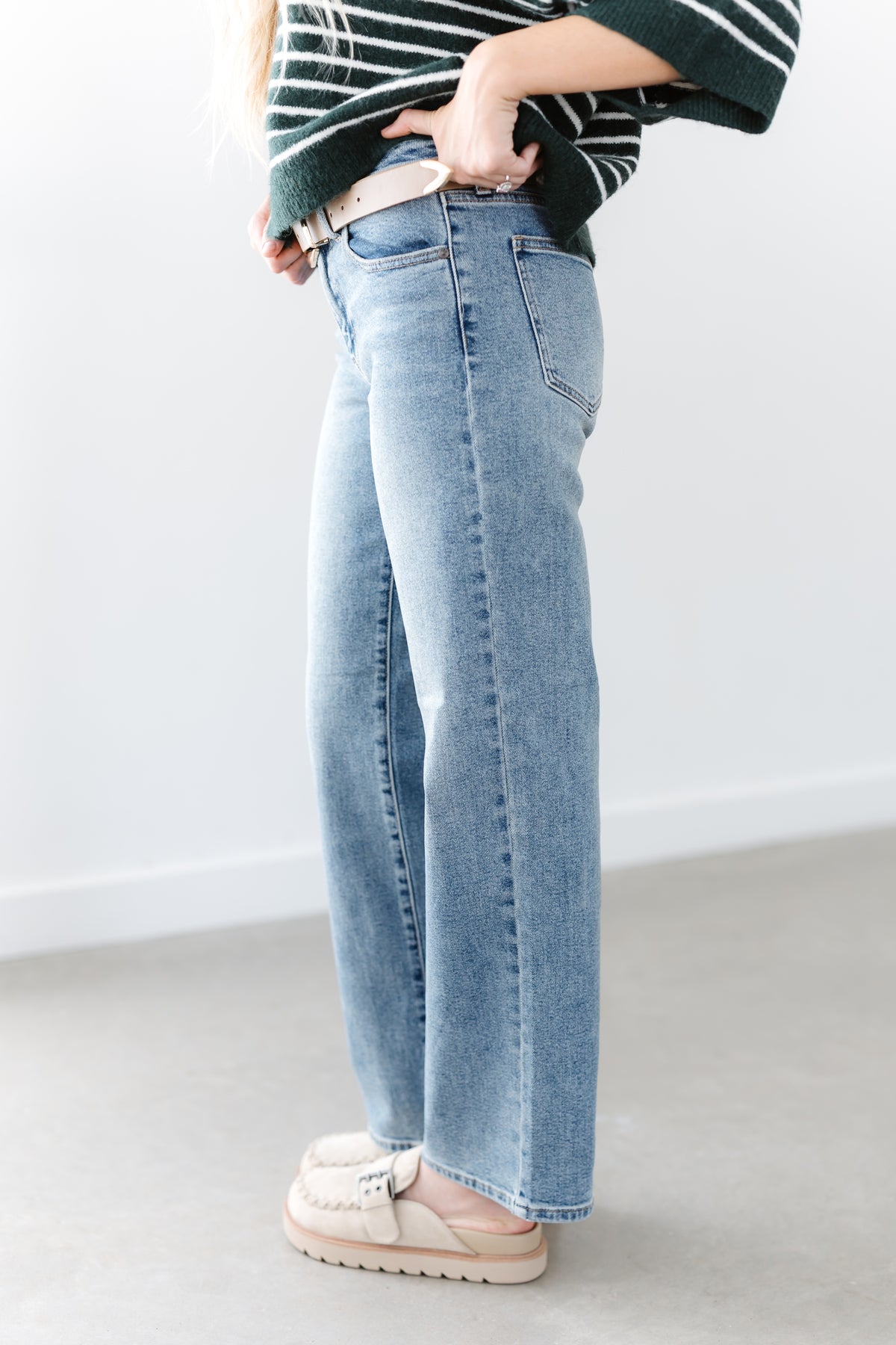 Jace Relaxed Stretch Straight Jeans