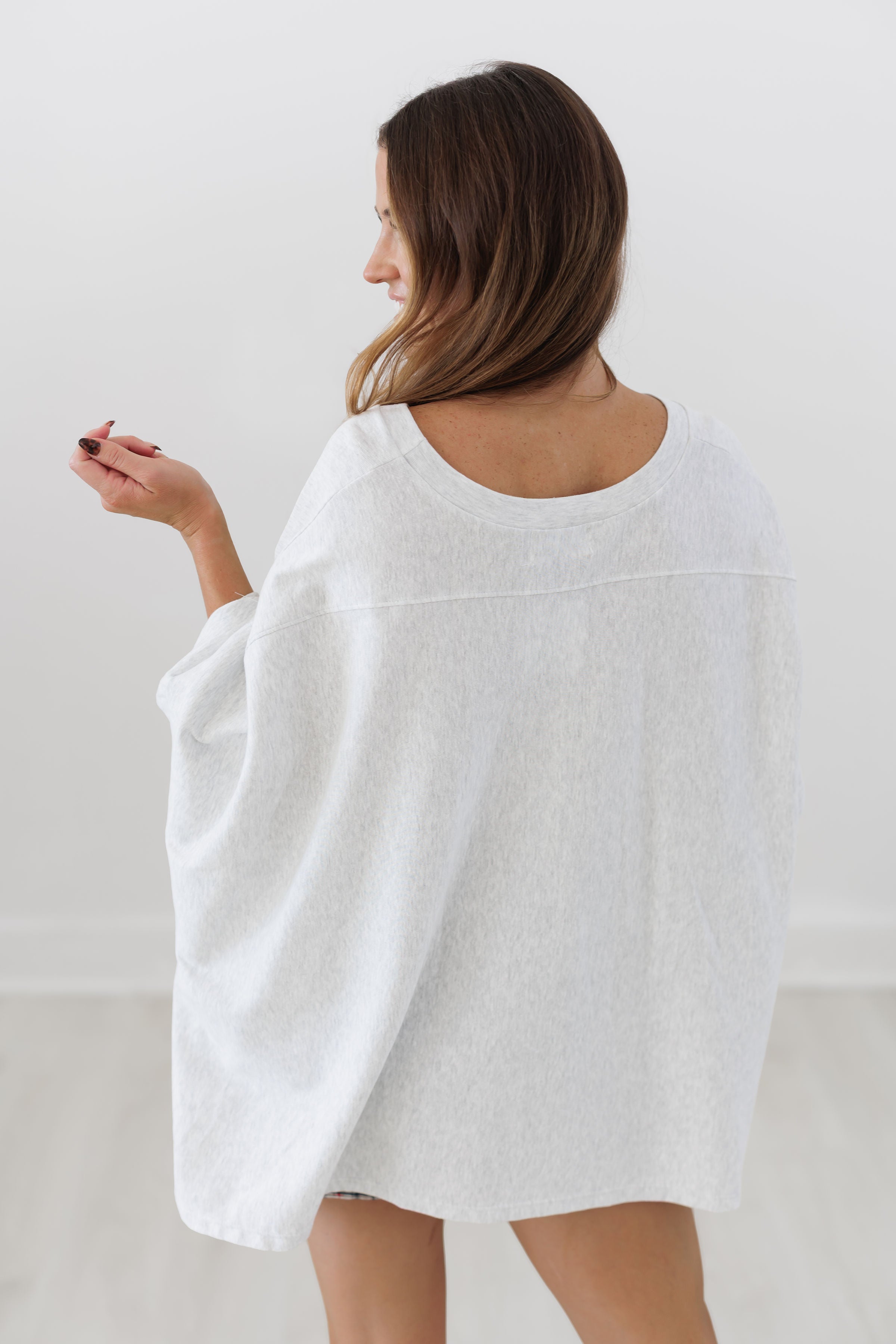 Light And Free Oversized Top