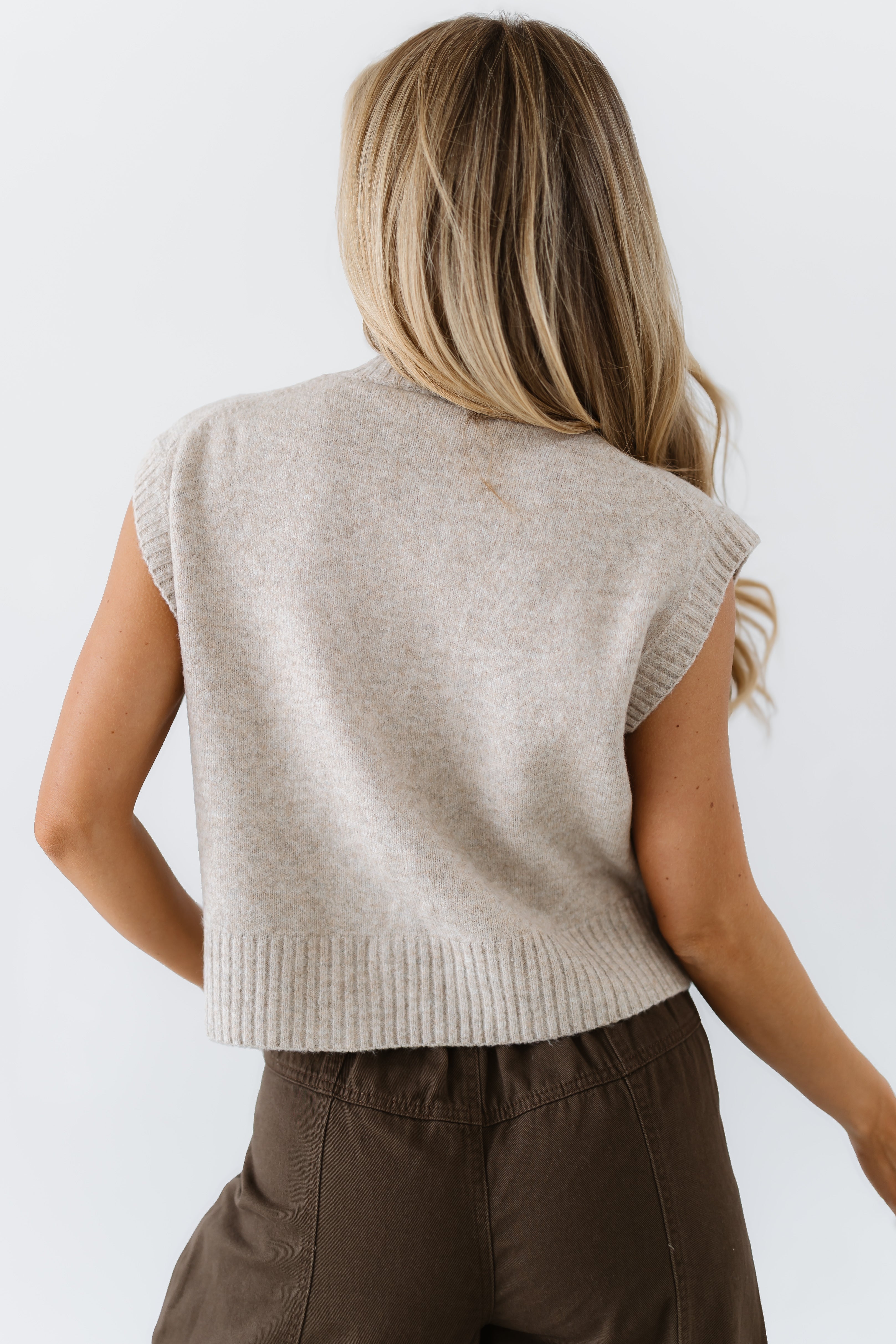 Northern Chill Sweater Vest - Mocha
