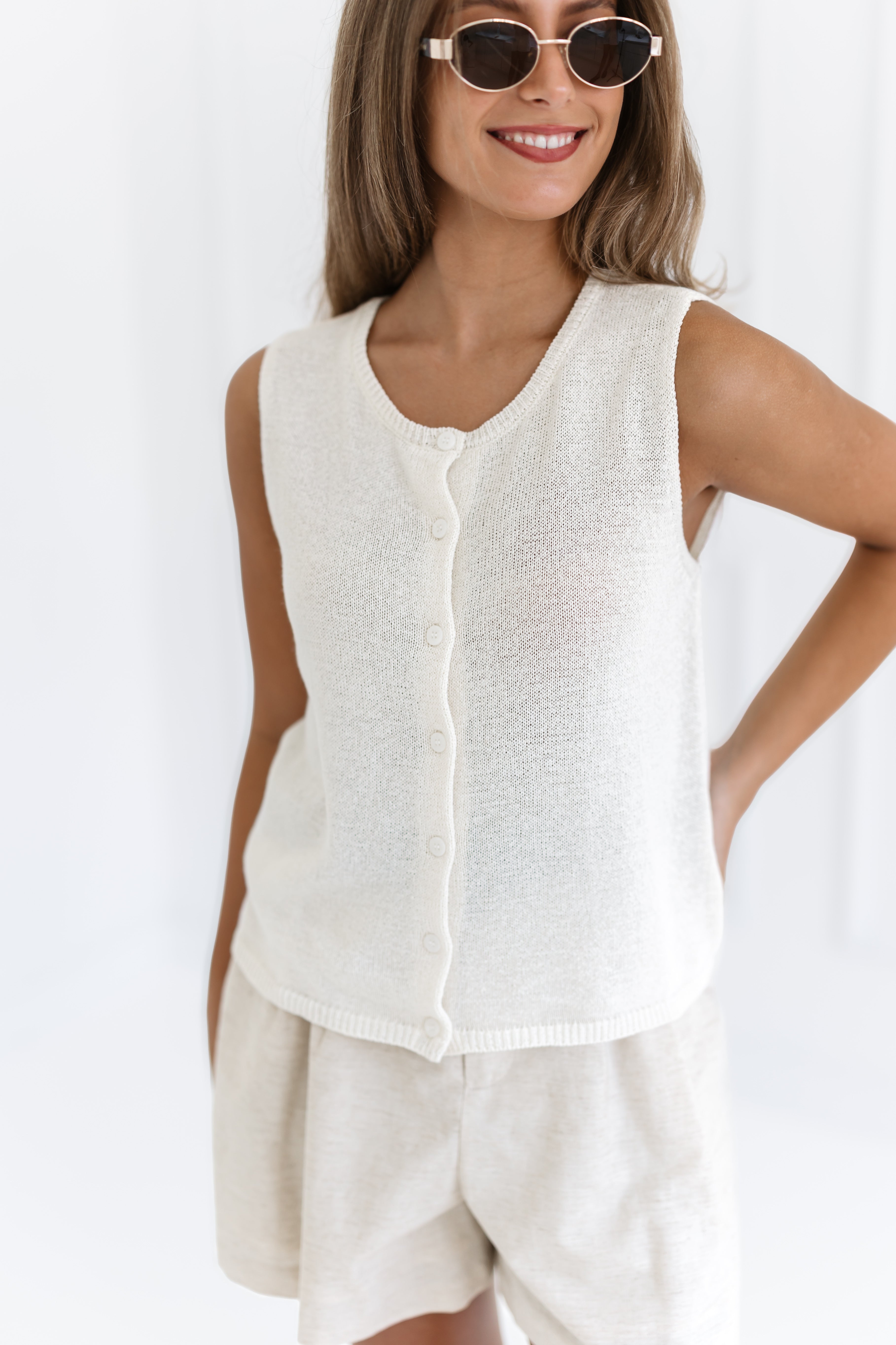 Unscripted Moments Sweater Vest - Sandstone