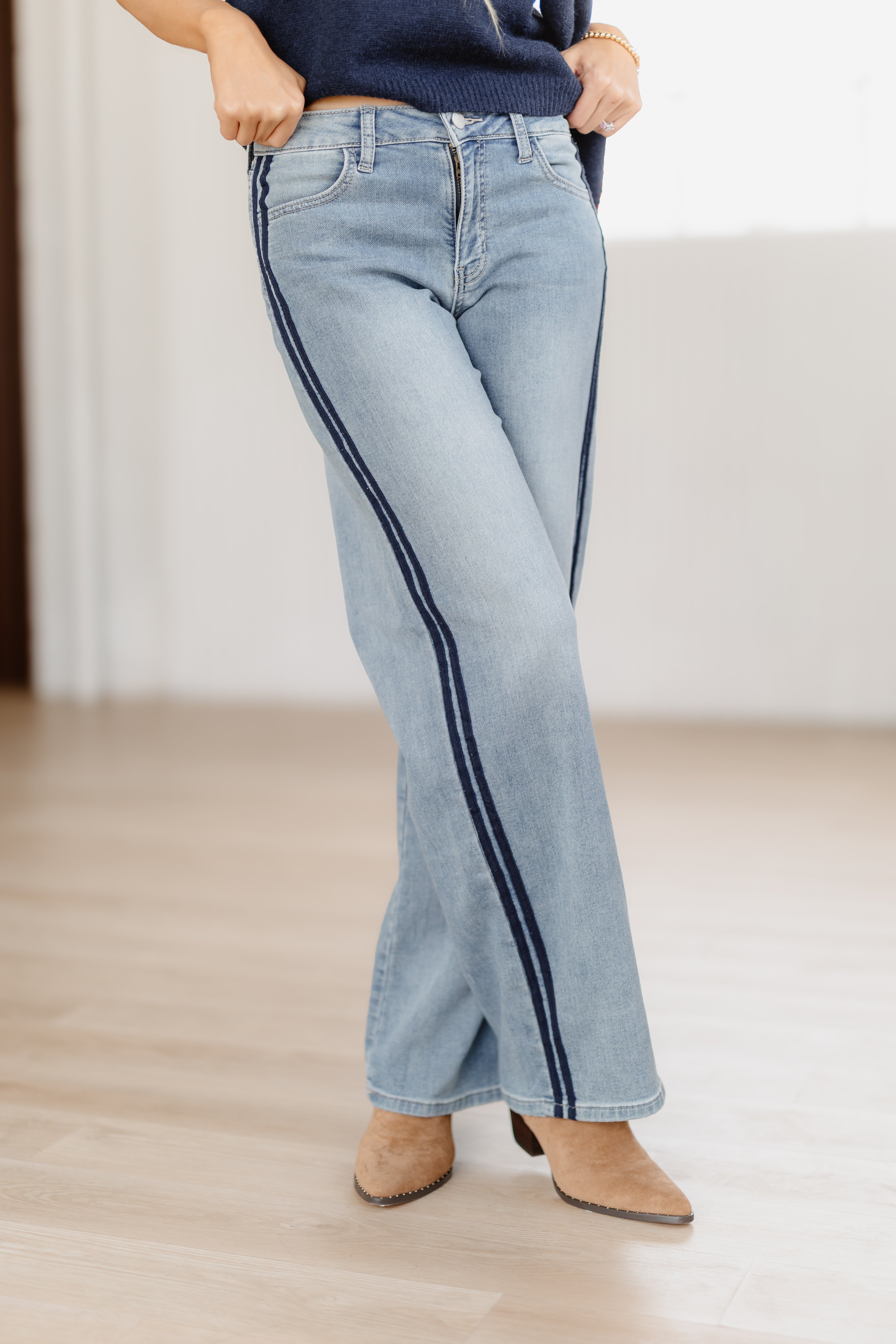 Caleb Mid Rise Tuxedo Sweat Pants