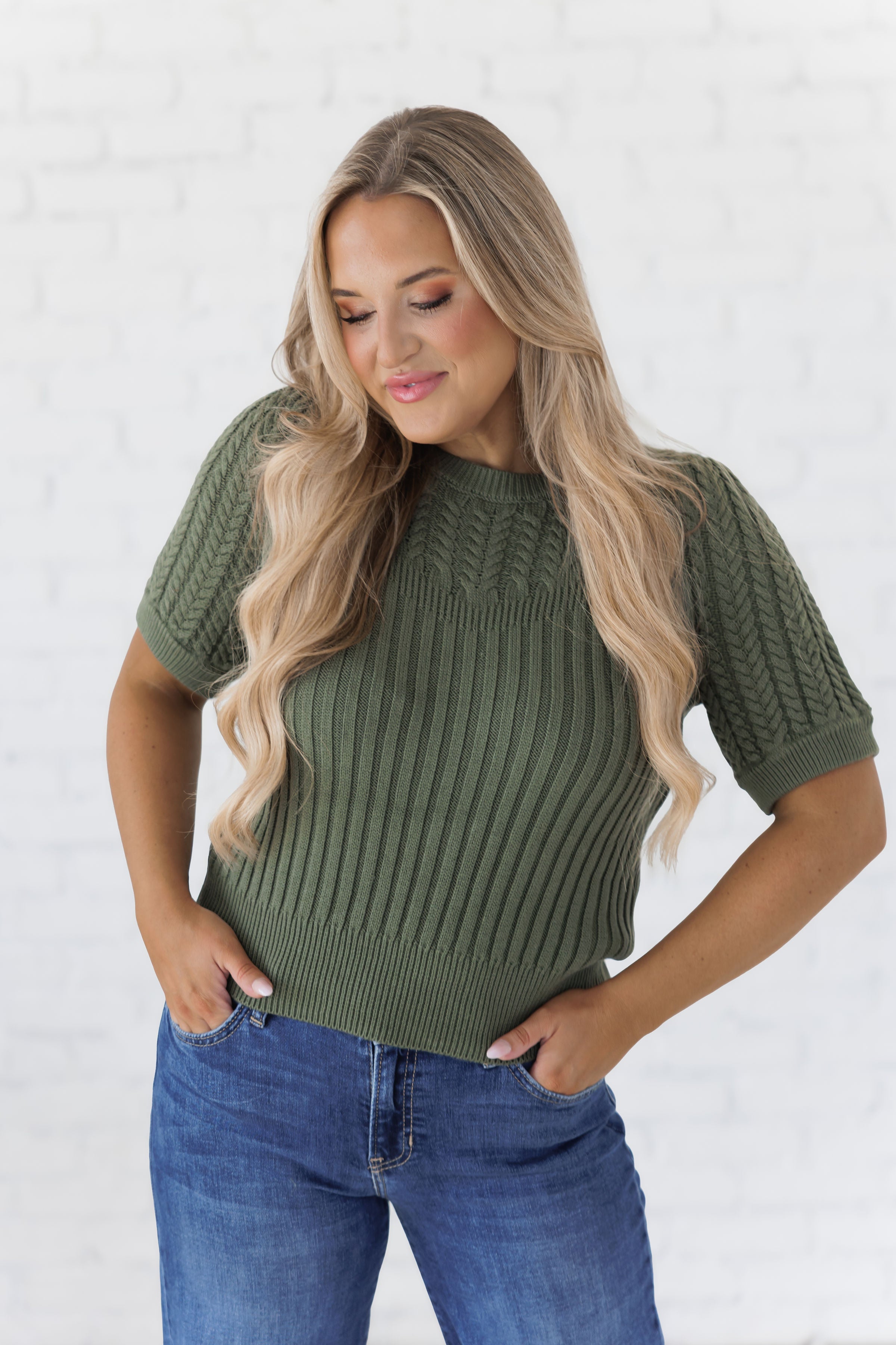 Lead The Way Sweater - Olive