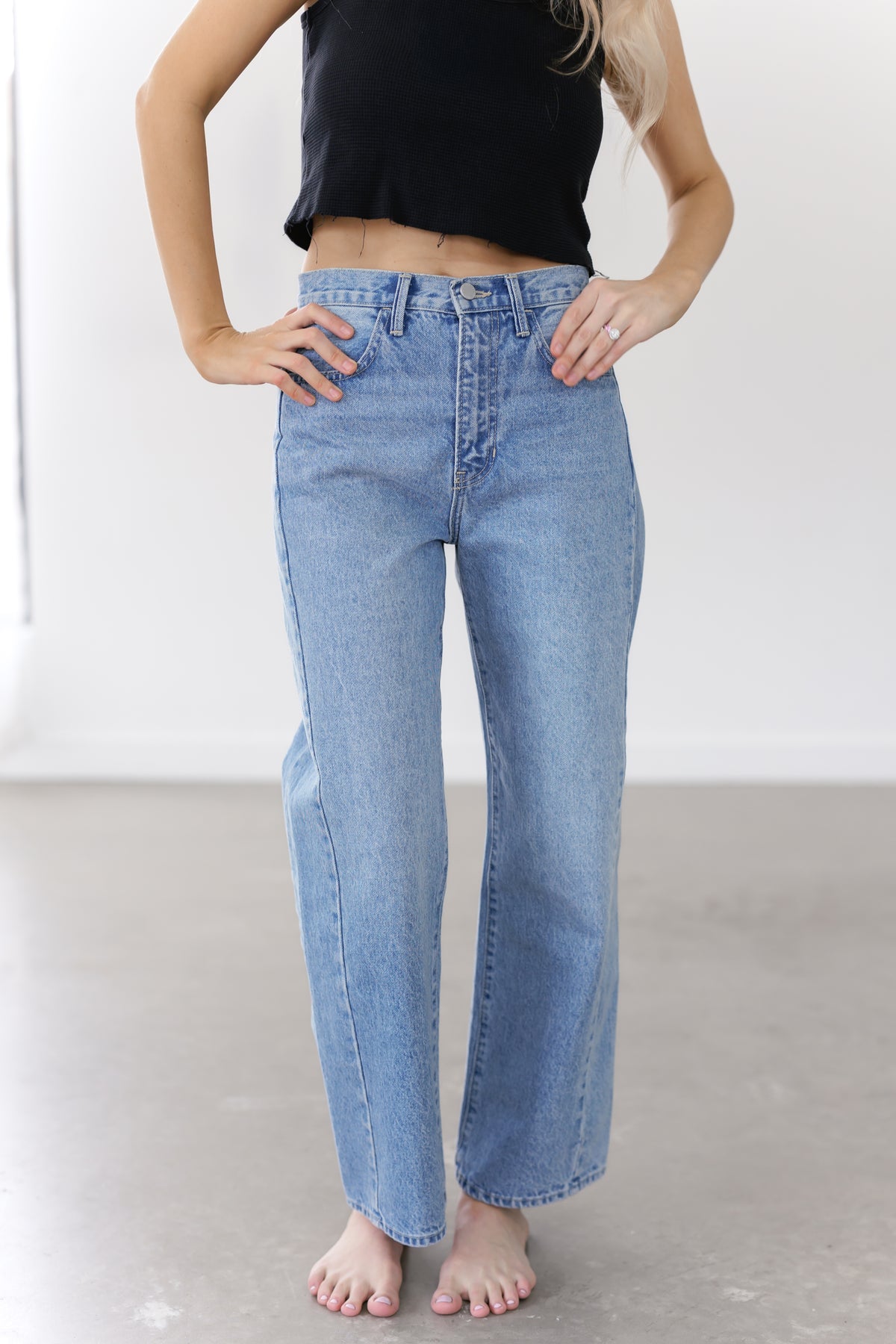 Reece Barrel Jeans