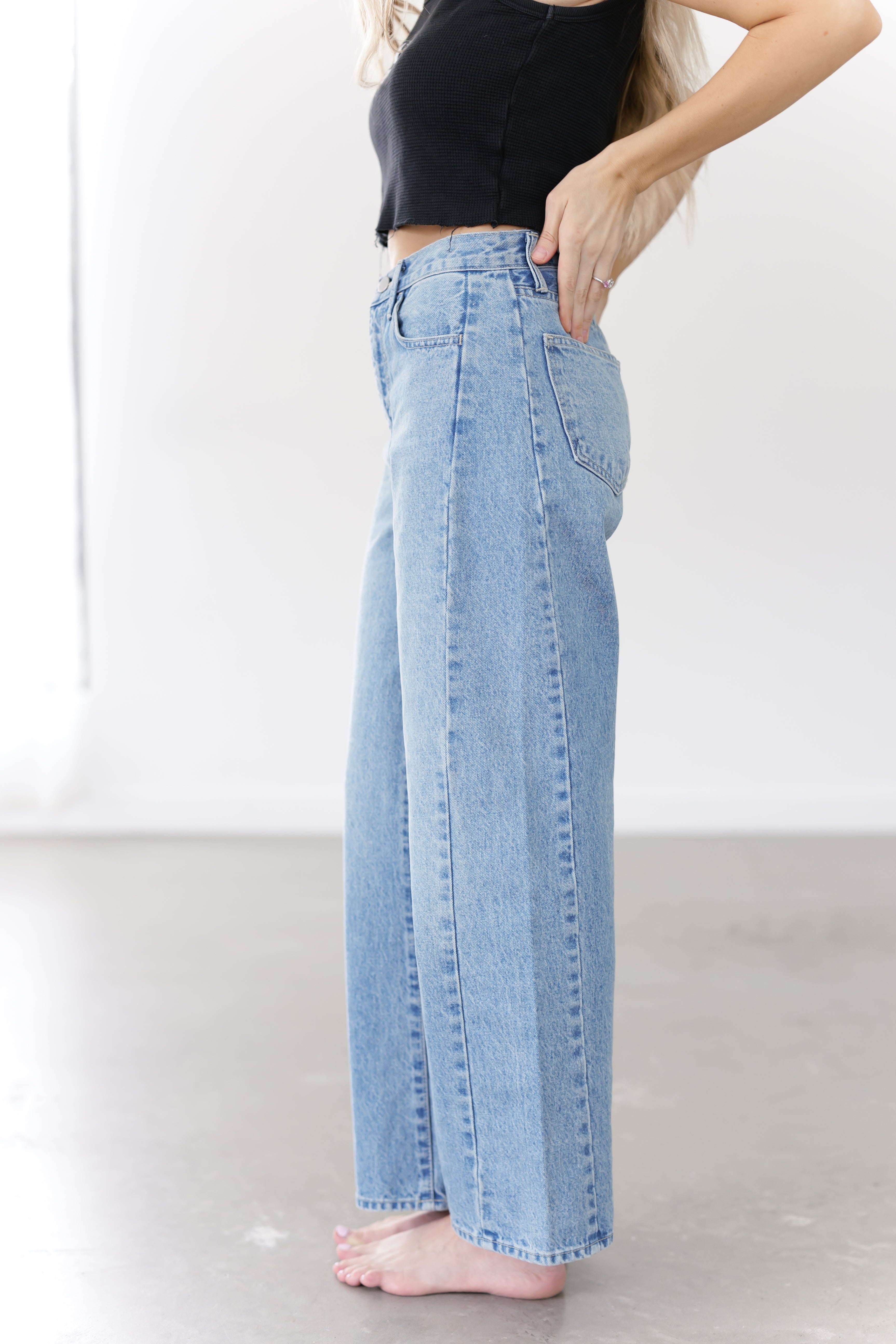Reece Barrel Jeans