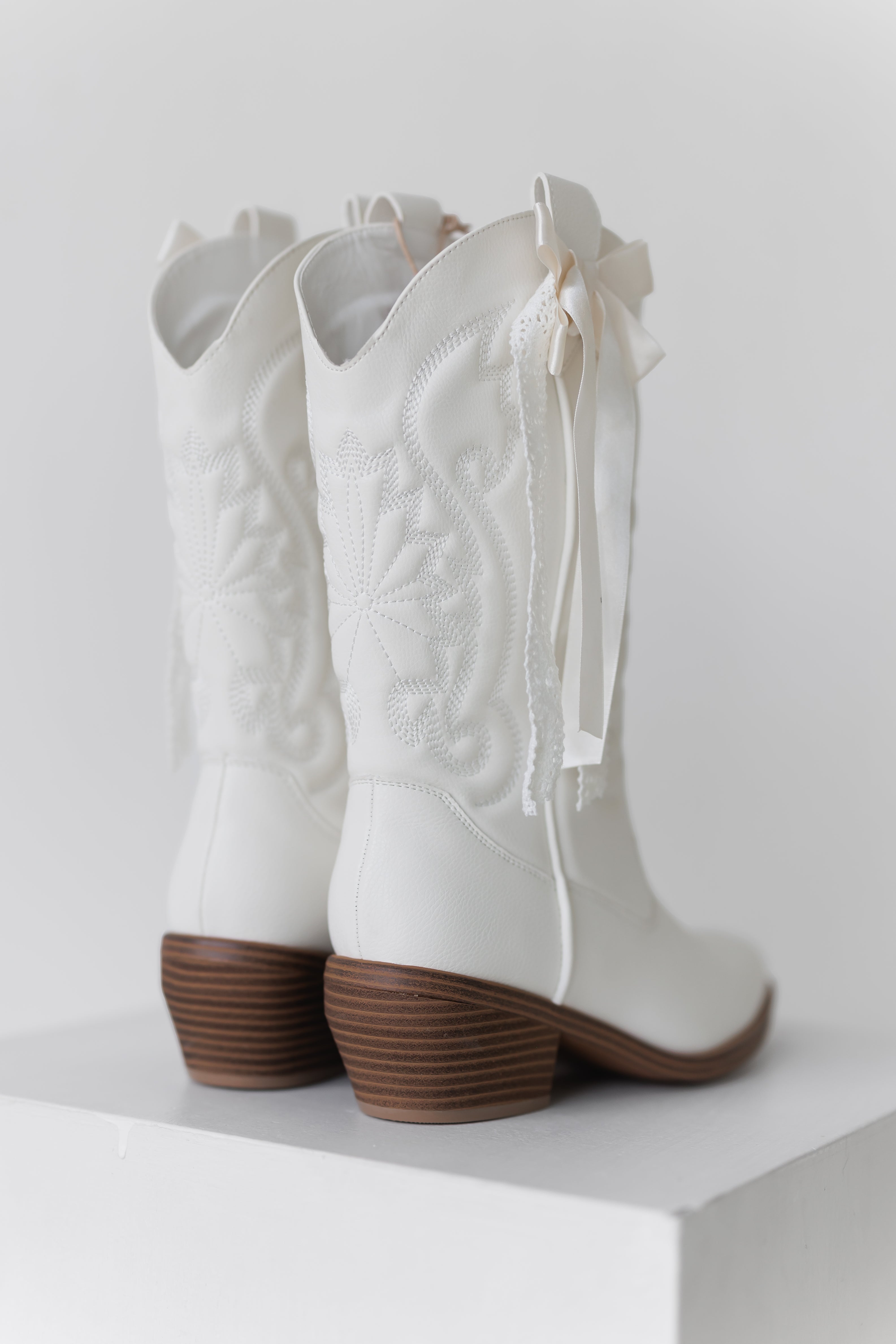 MIA: Lucilla Boot - White