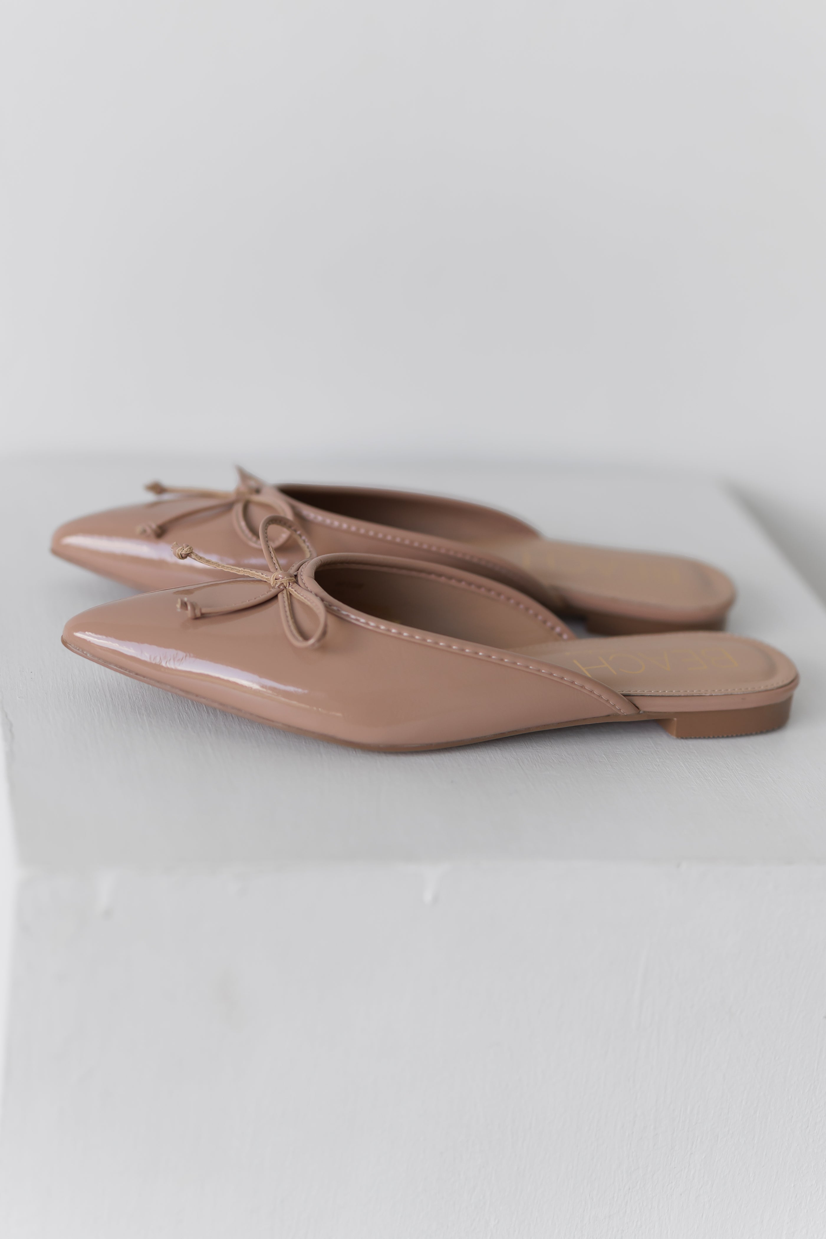 Matisse: Reggie Flat Mule - Nude