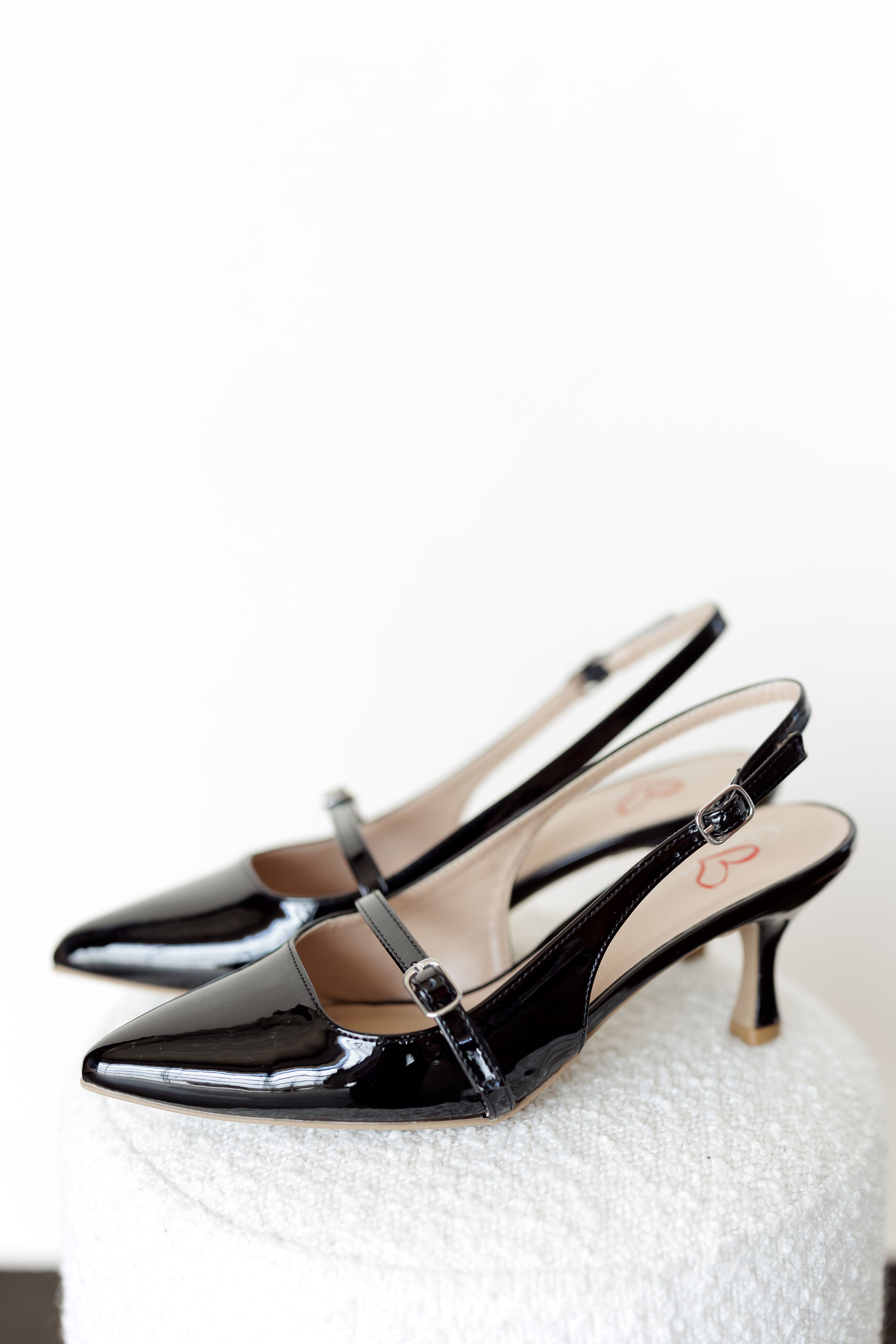 Mia: Sauraa Heel - Black