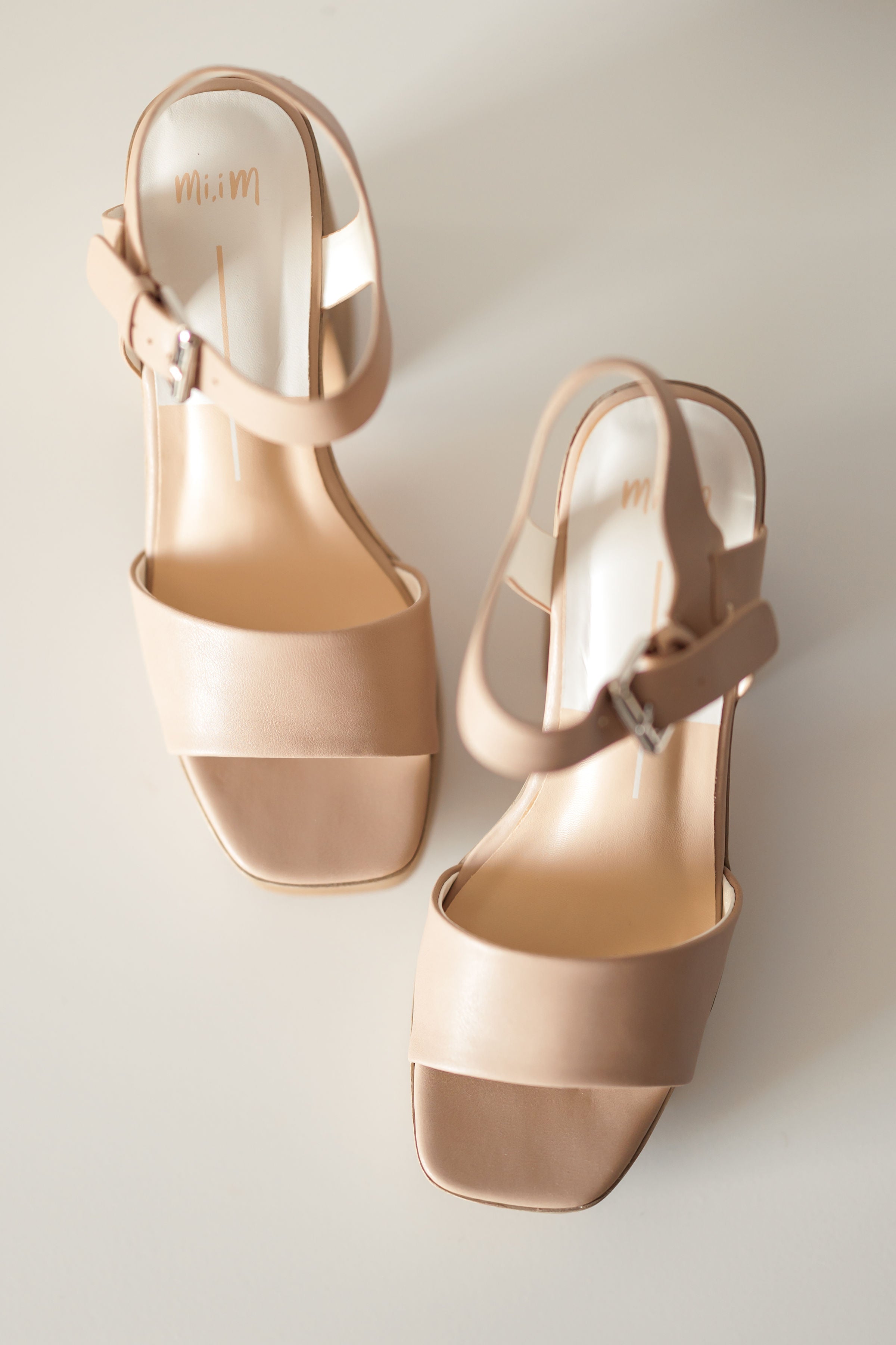 Mi.iM: Wallis Platform Sandal - Nude