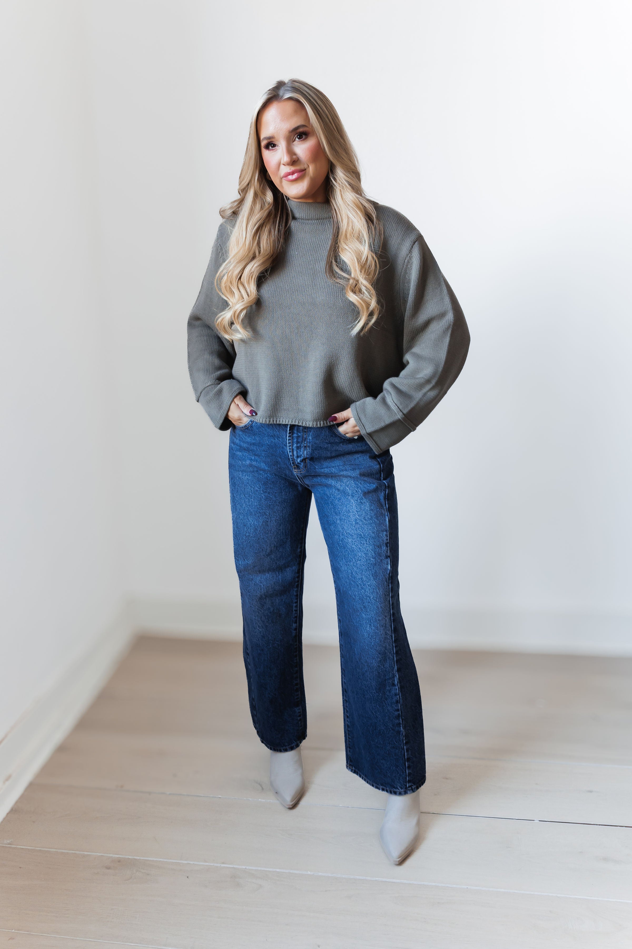 Open Road Sweater - Olive