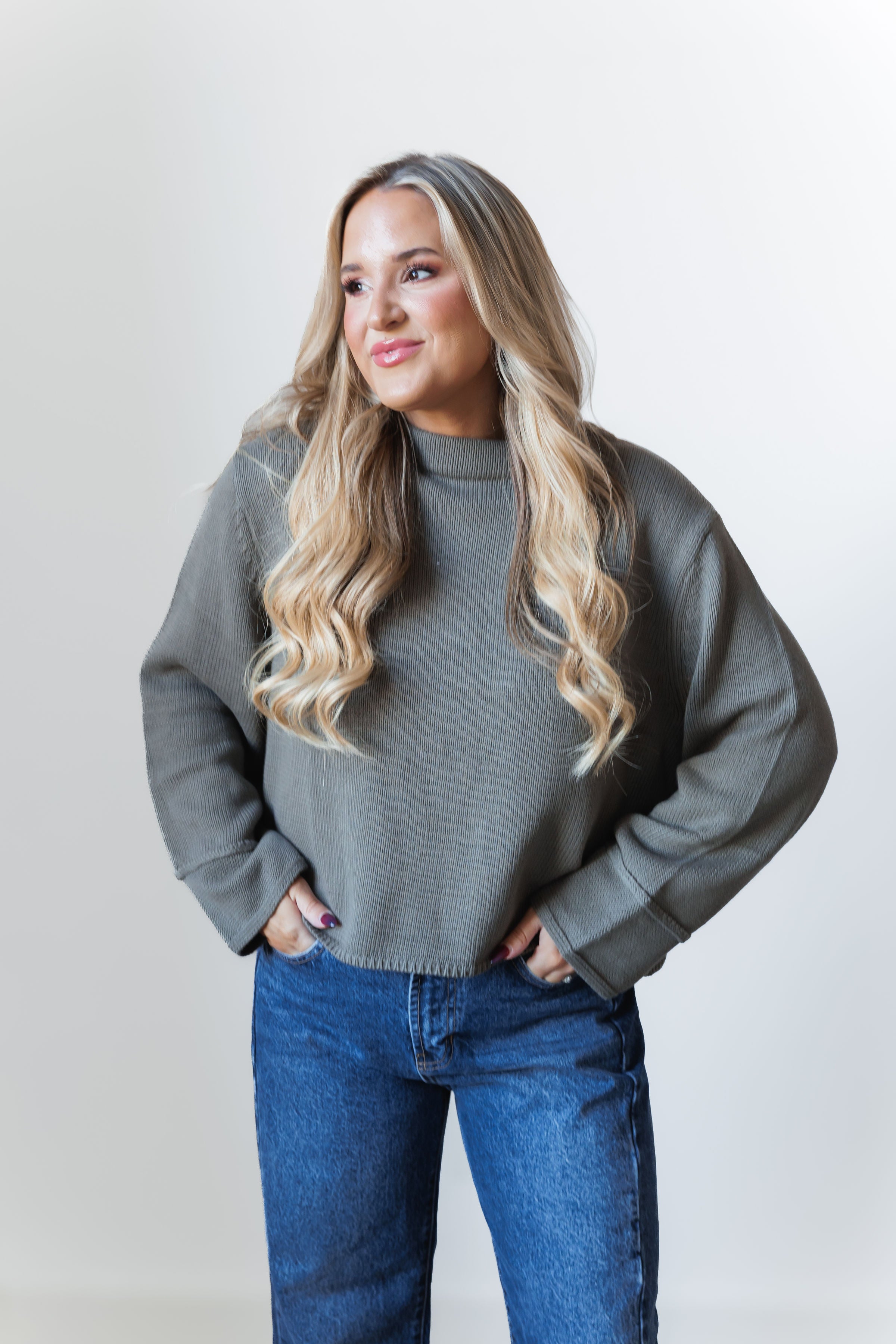 Open Road Sweater - Olive