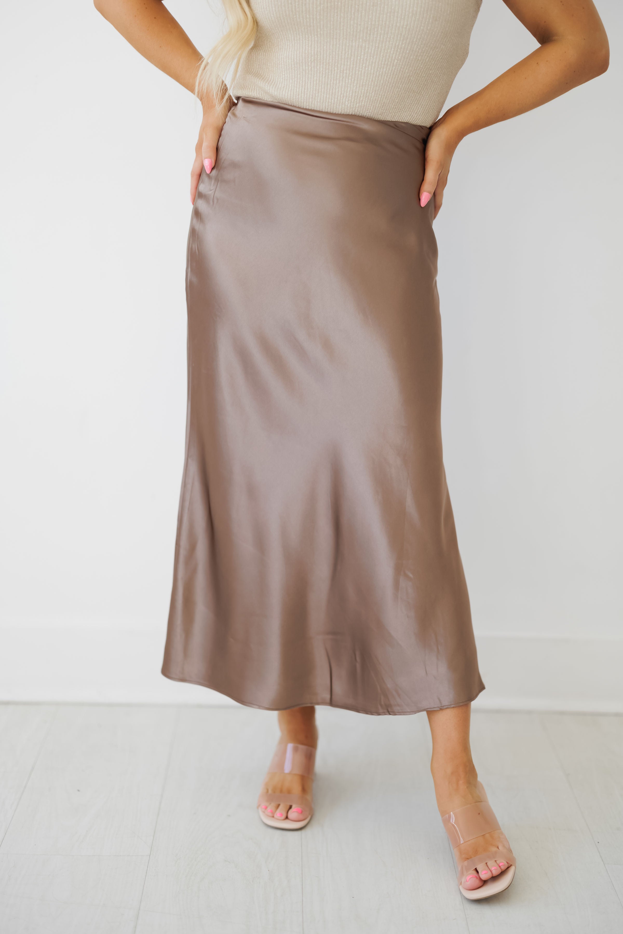 Walk In Style Skirt - Bronze