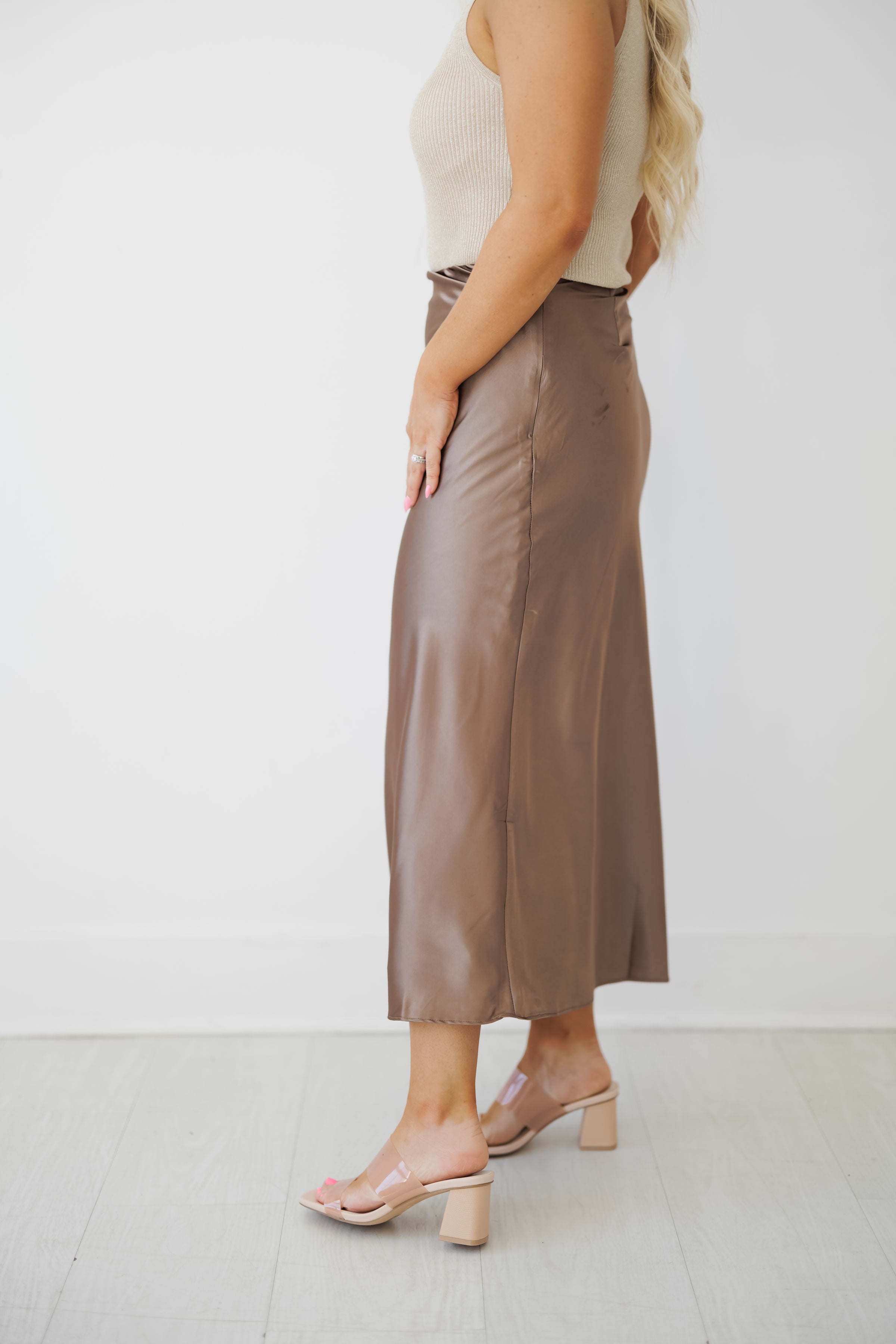 Walk In Style Skirt - Bronze