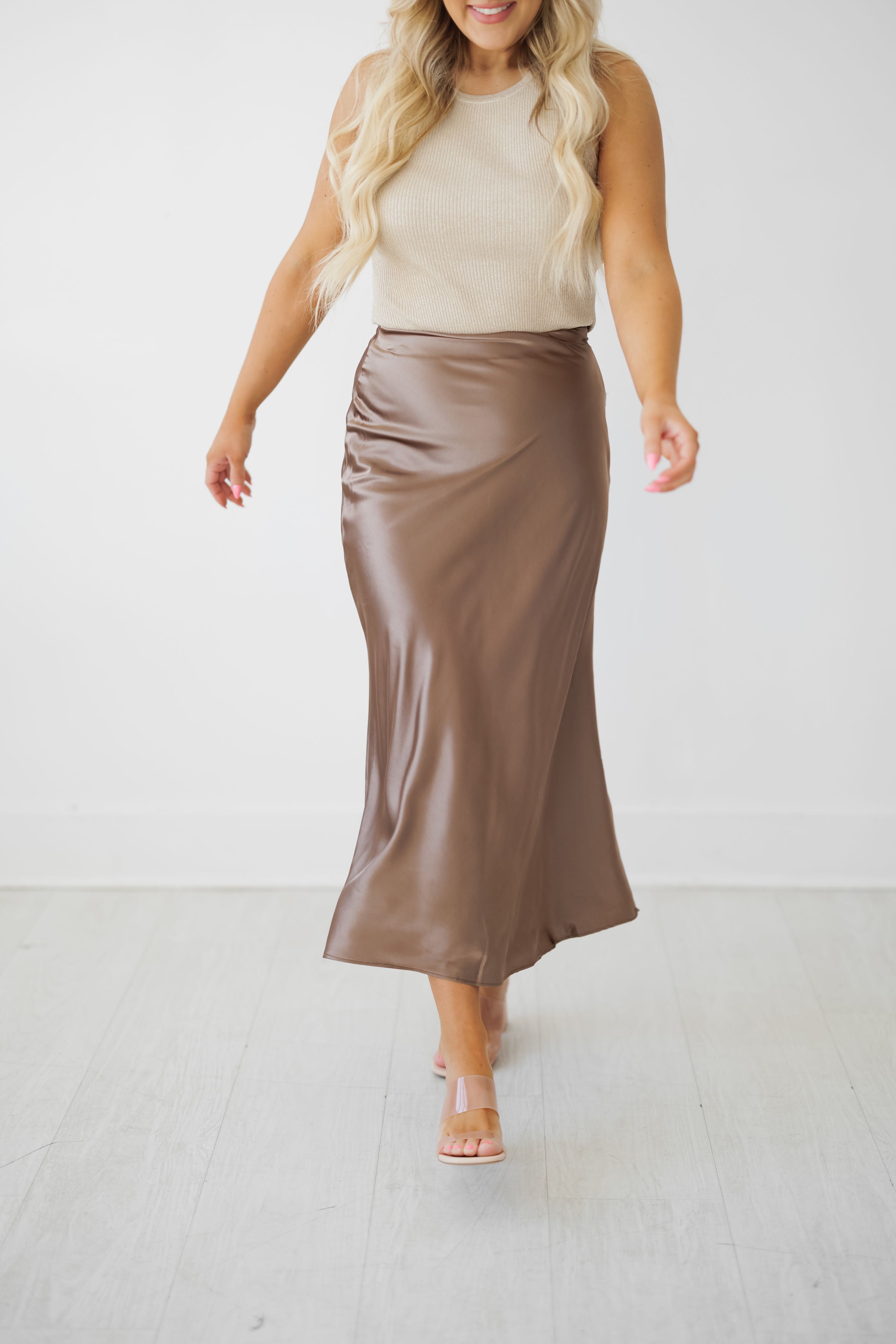 Walk In Style Skirt - Bronze