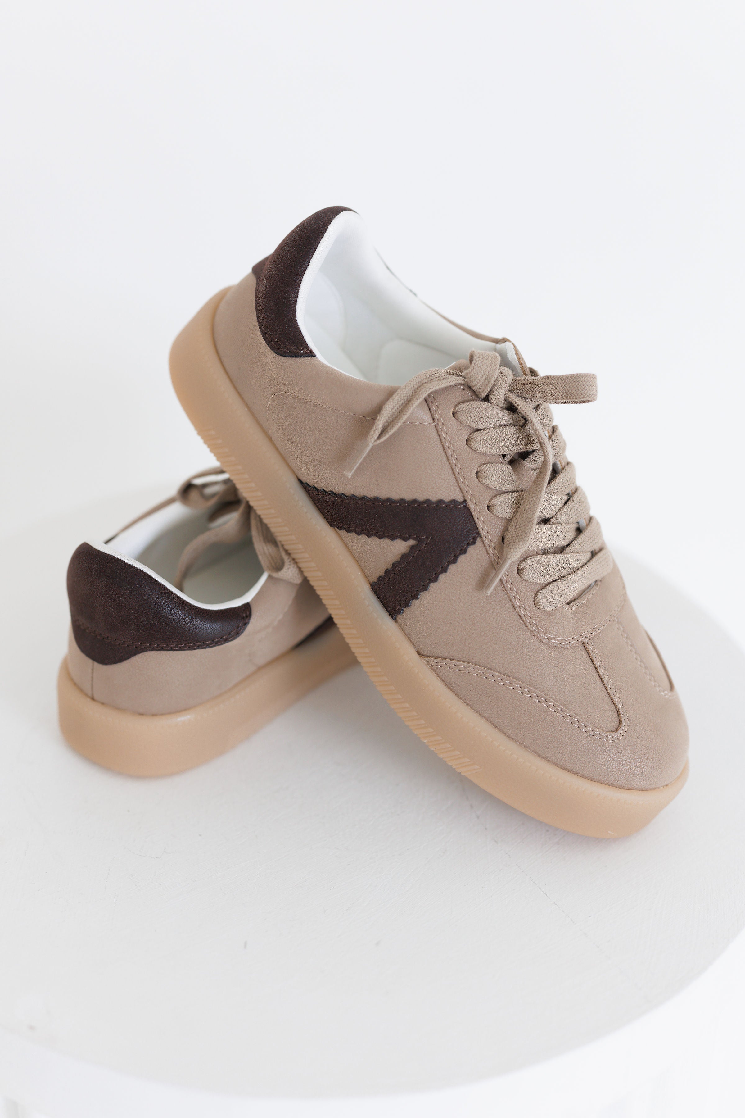 MIA: Axel Sneaker - Stone/Chocolate