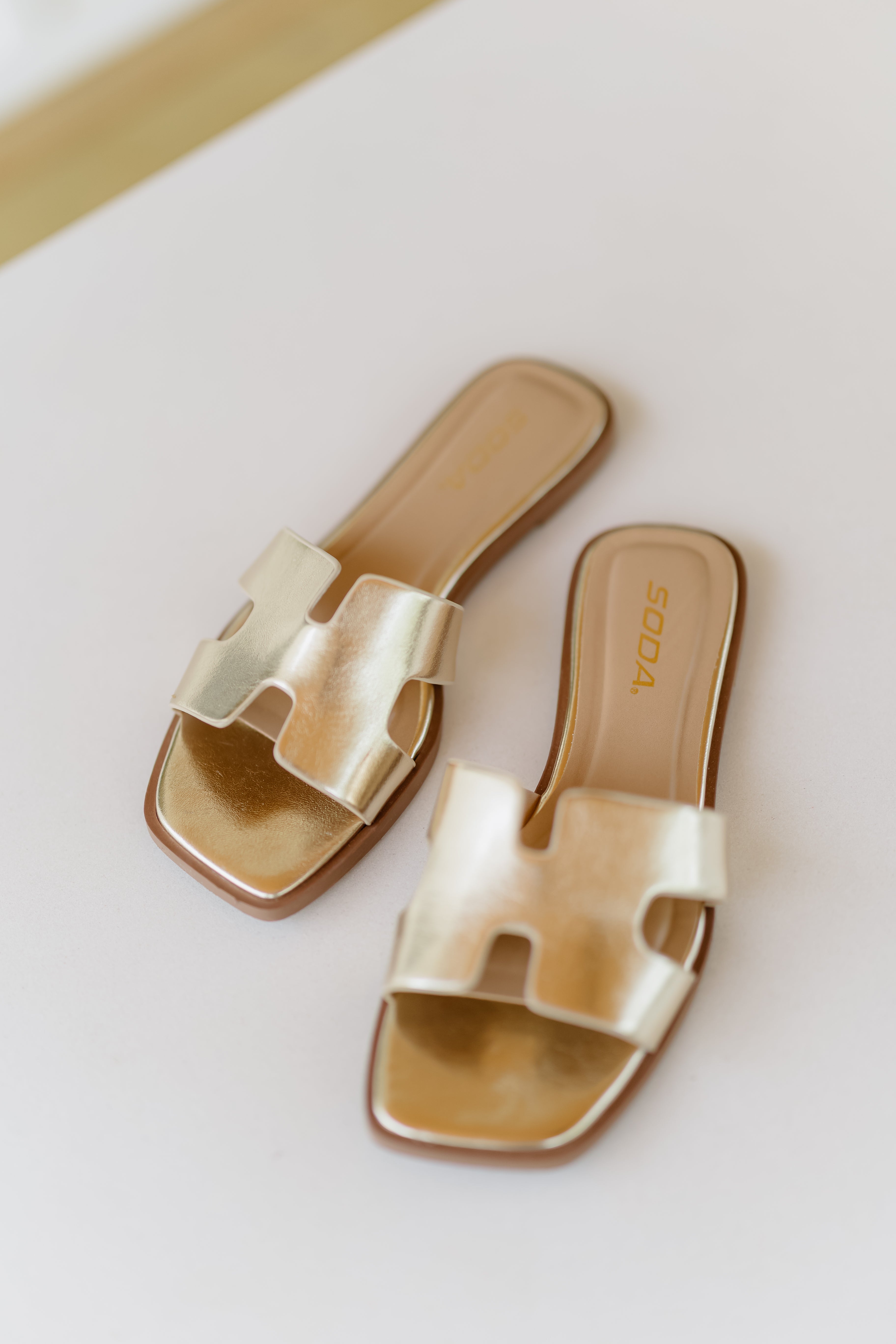 Soda: Knit Sandal - Gold