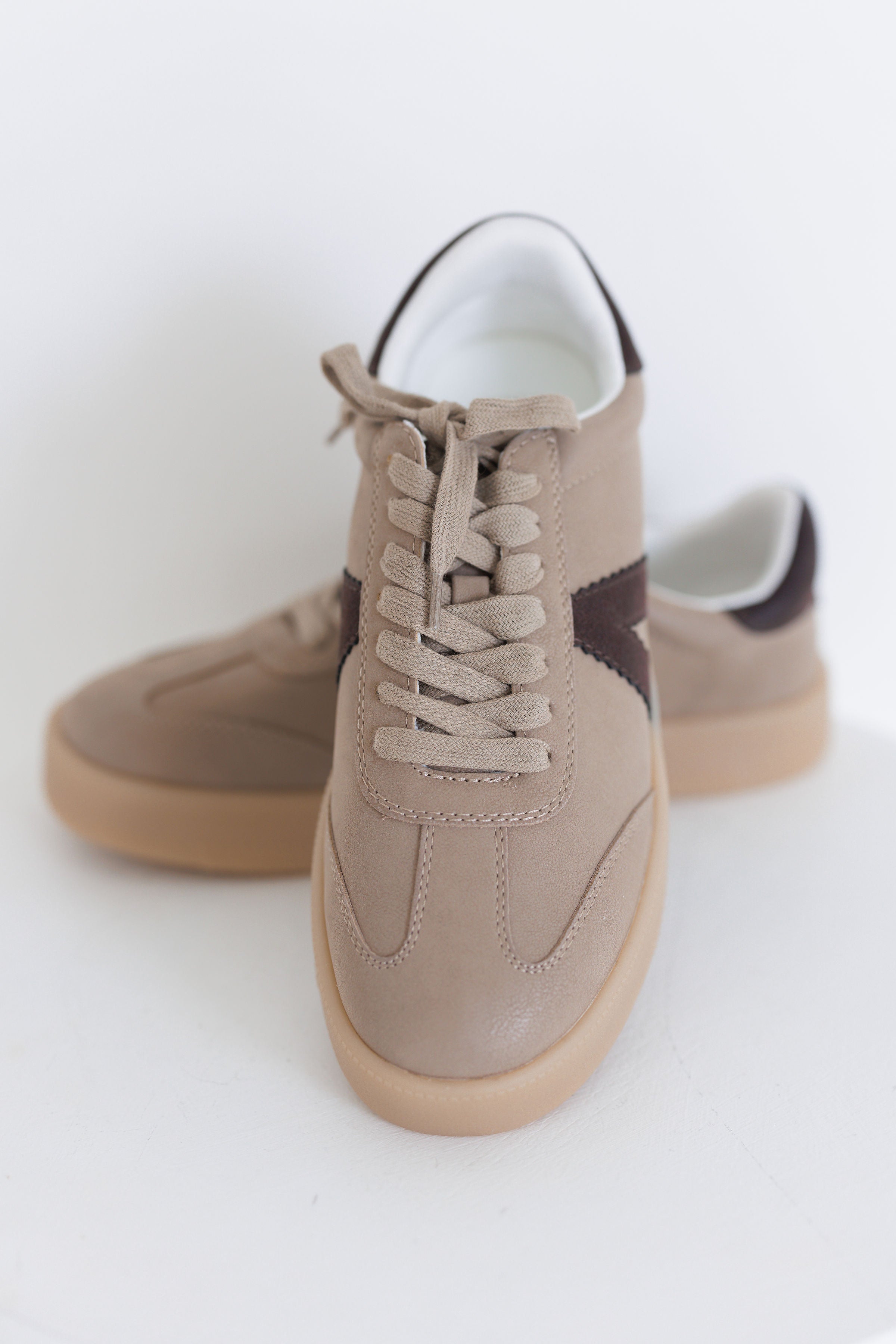 MIA: Axel Sneaker - Stone/Chocolate
