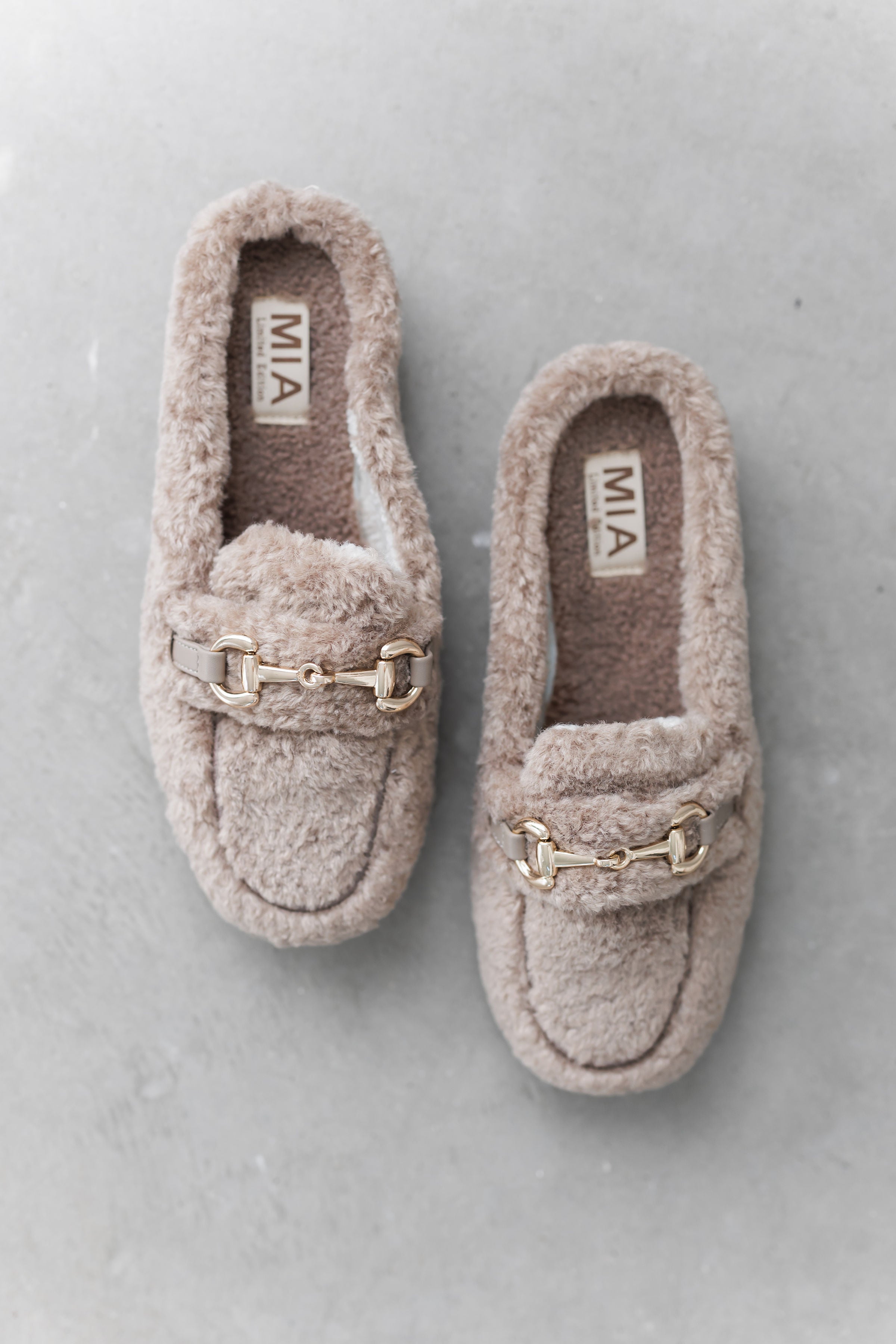 MIA: Cocoa Slippers - Camel