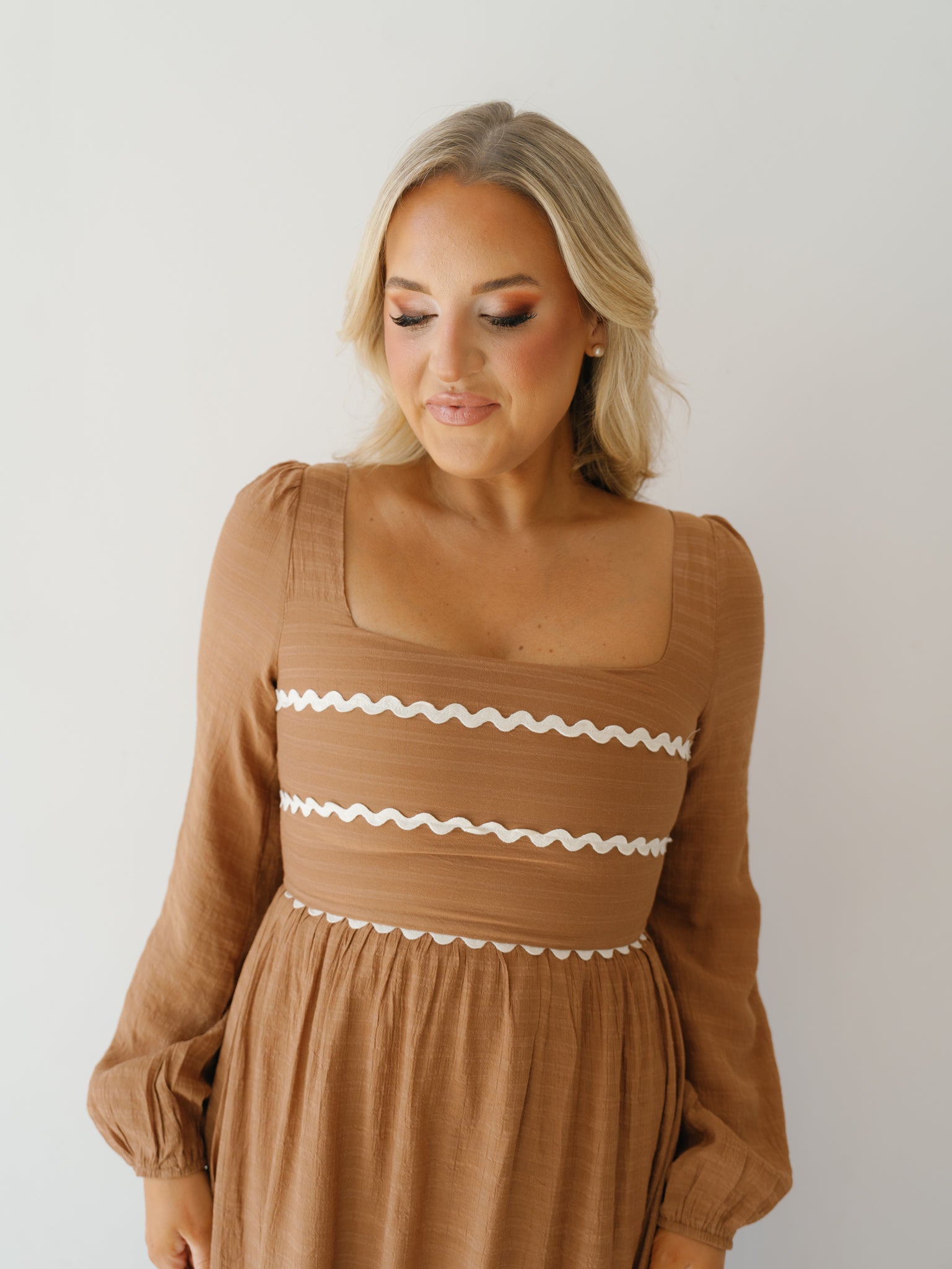 Wynn Dress - Mocha